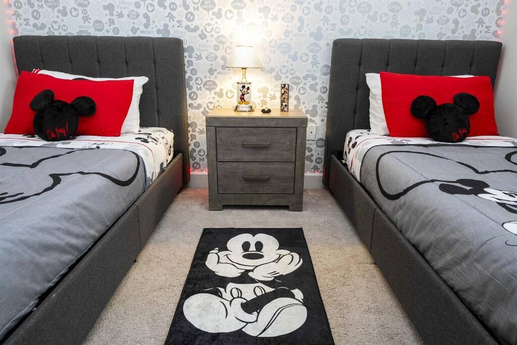 Mickey Mouse Magical Townhome near Disney - SER01