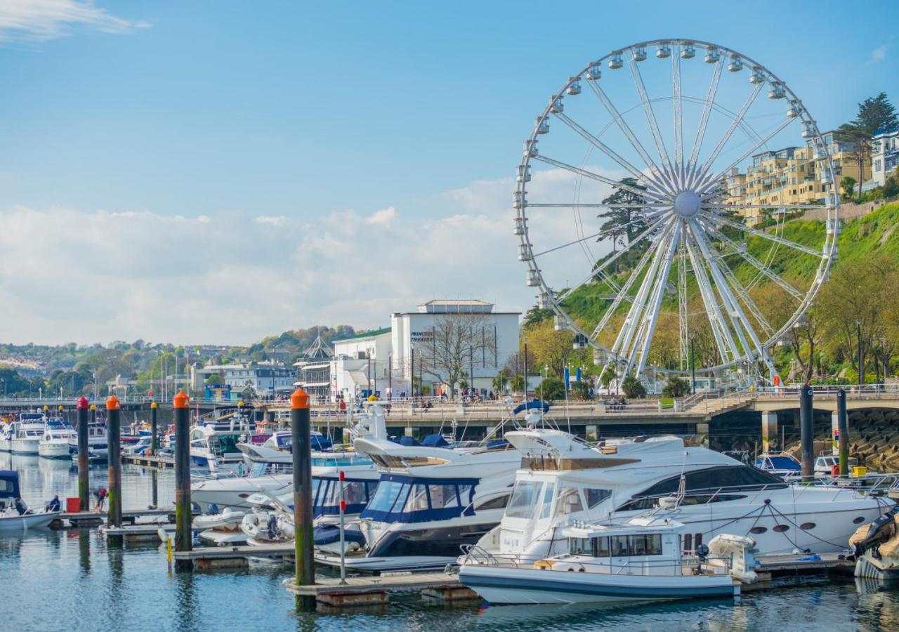 3 Bed in Torquay oc-h28551