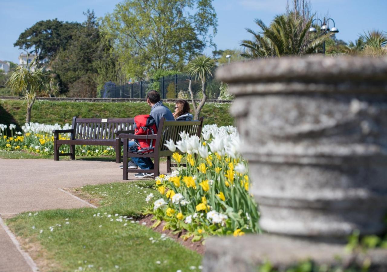 2 Bed in Torquay oc-h25471