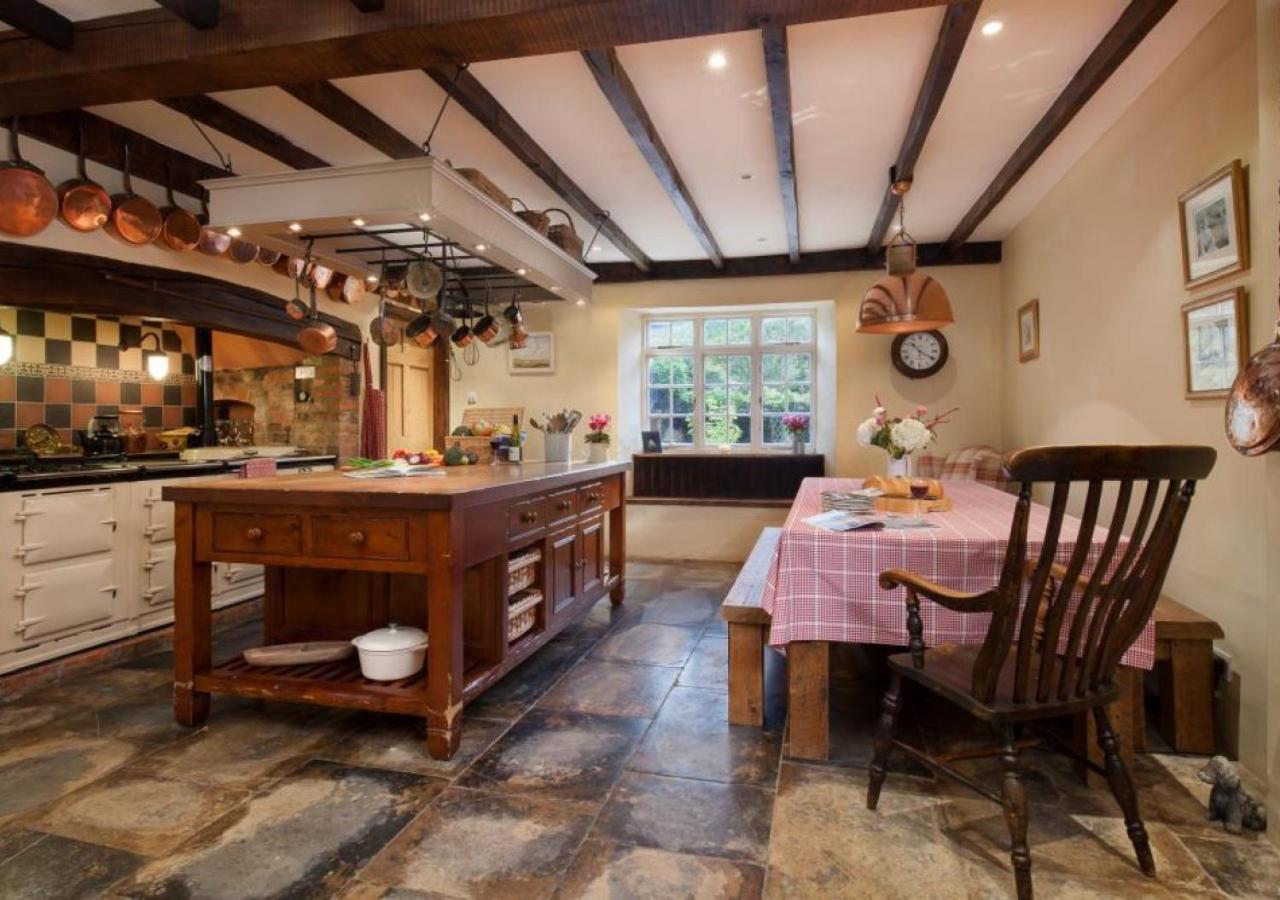 4 Bed in Honiton oc-hutfar
