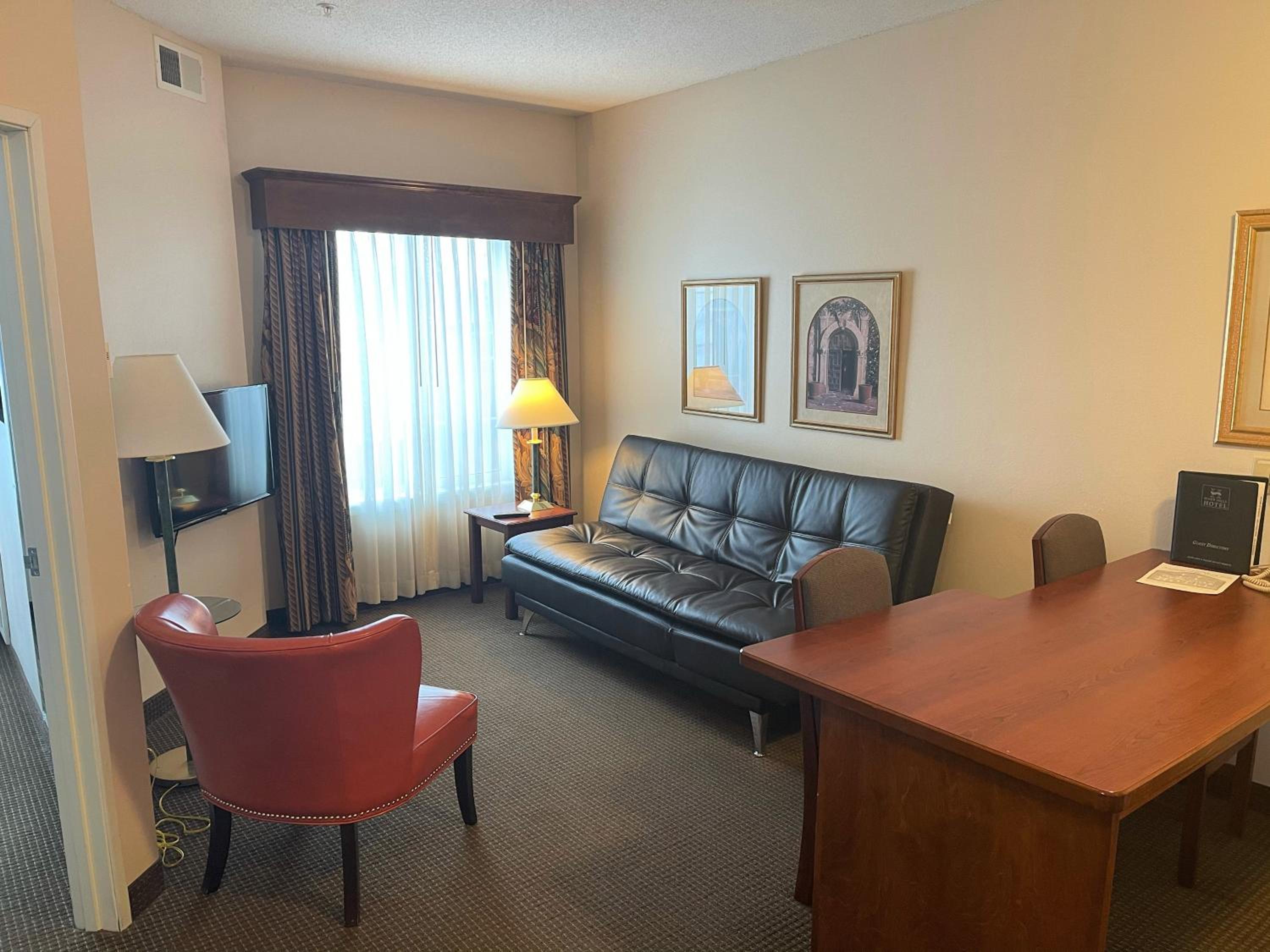 Mankato Vacations - River Hills Hotel- Mankato - Property Image 5