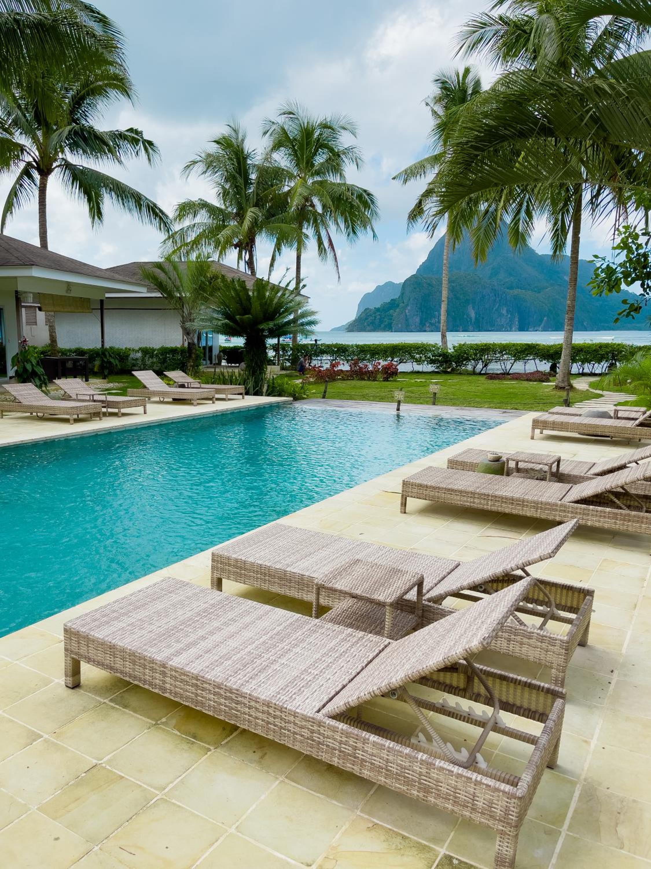 Cadlao Resort and Restaurant