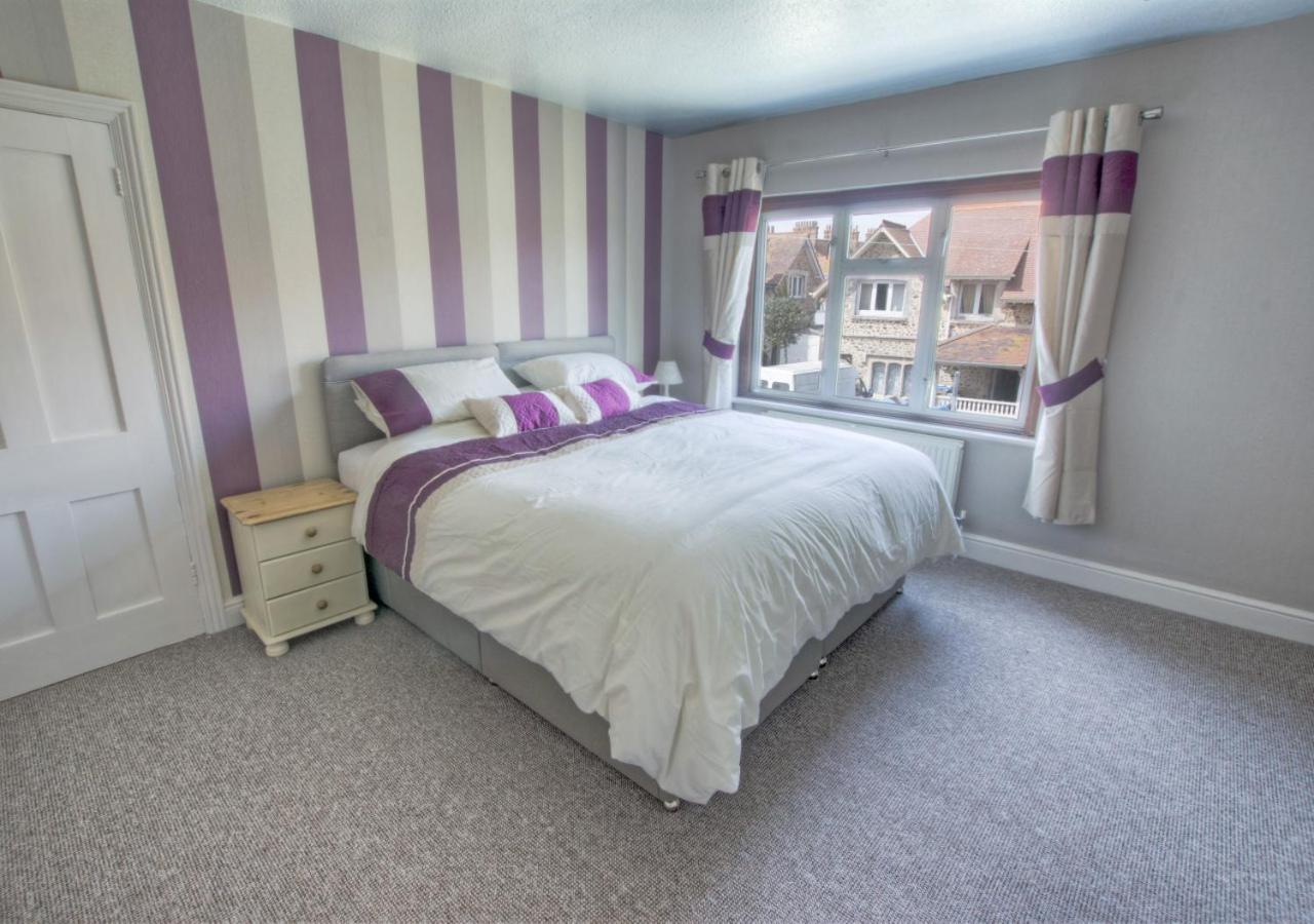 3 Bed in Seaton oc-mbdal