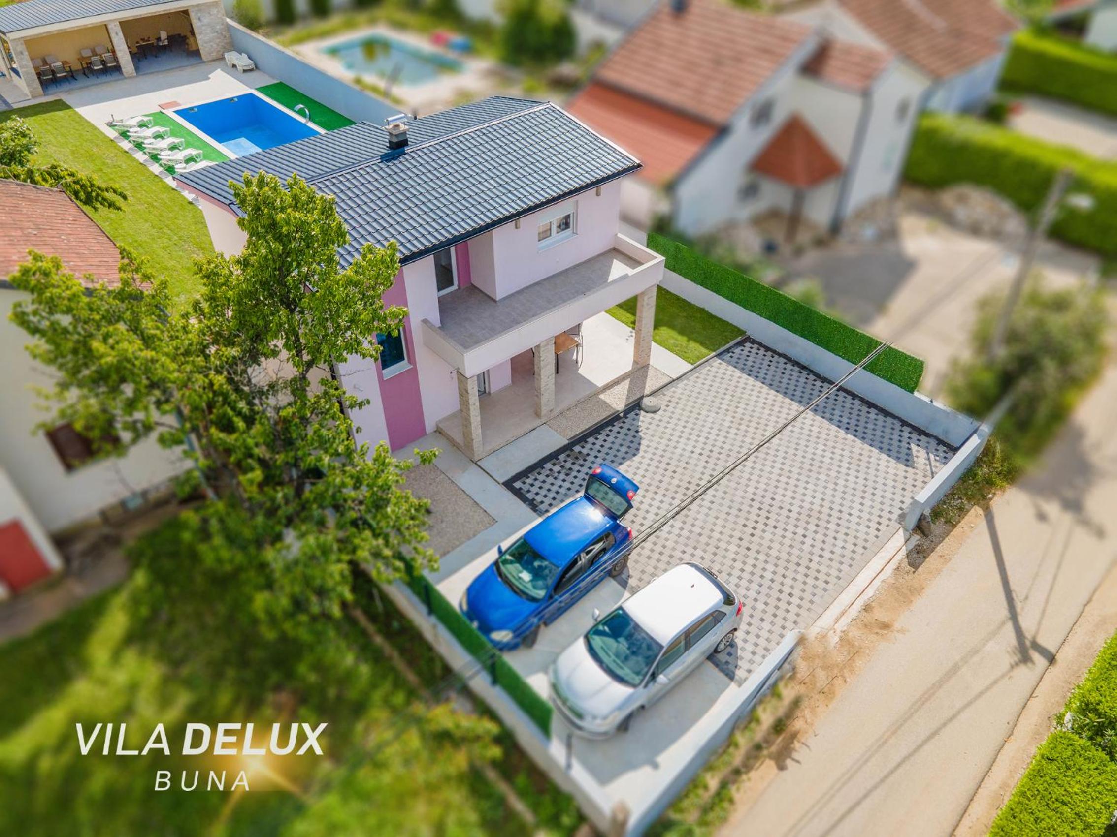 Villa Deluxe Buna