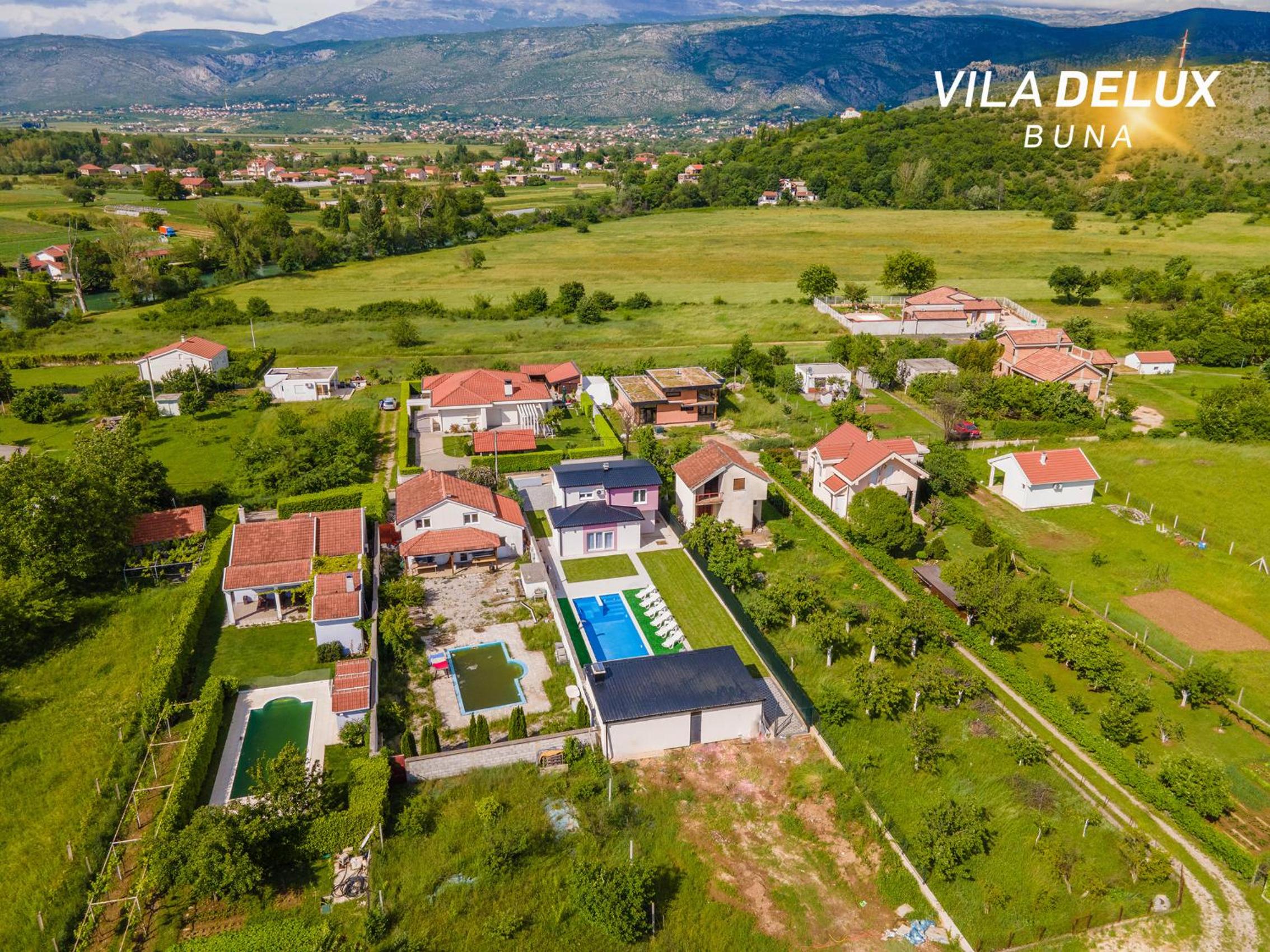 Villa Deluxe Buna