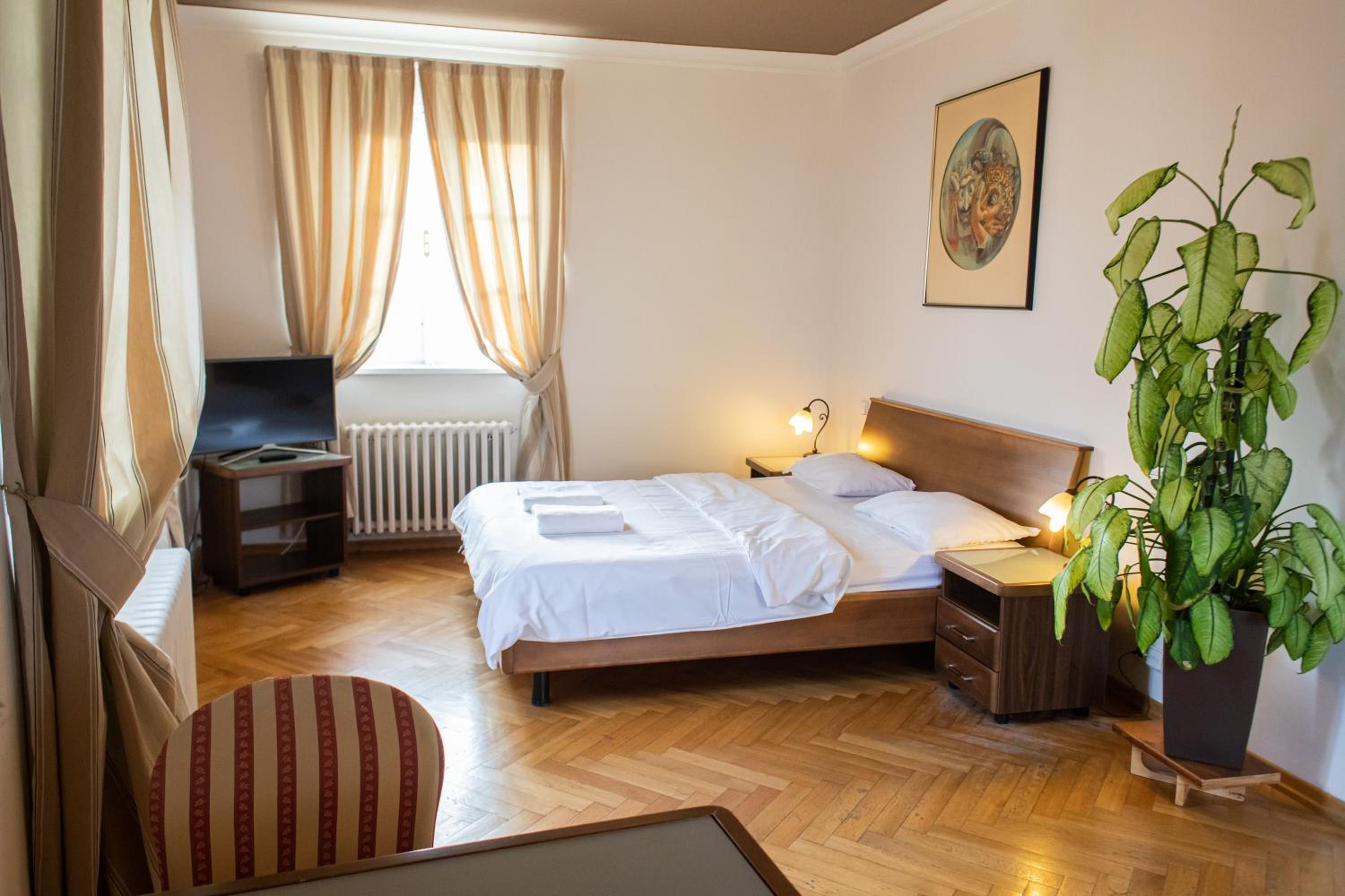 Residence Thunovska
