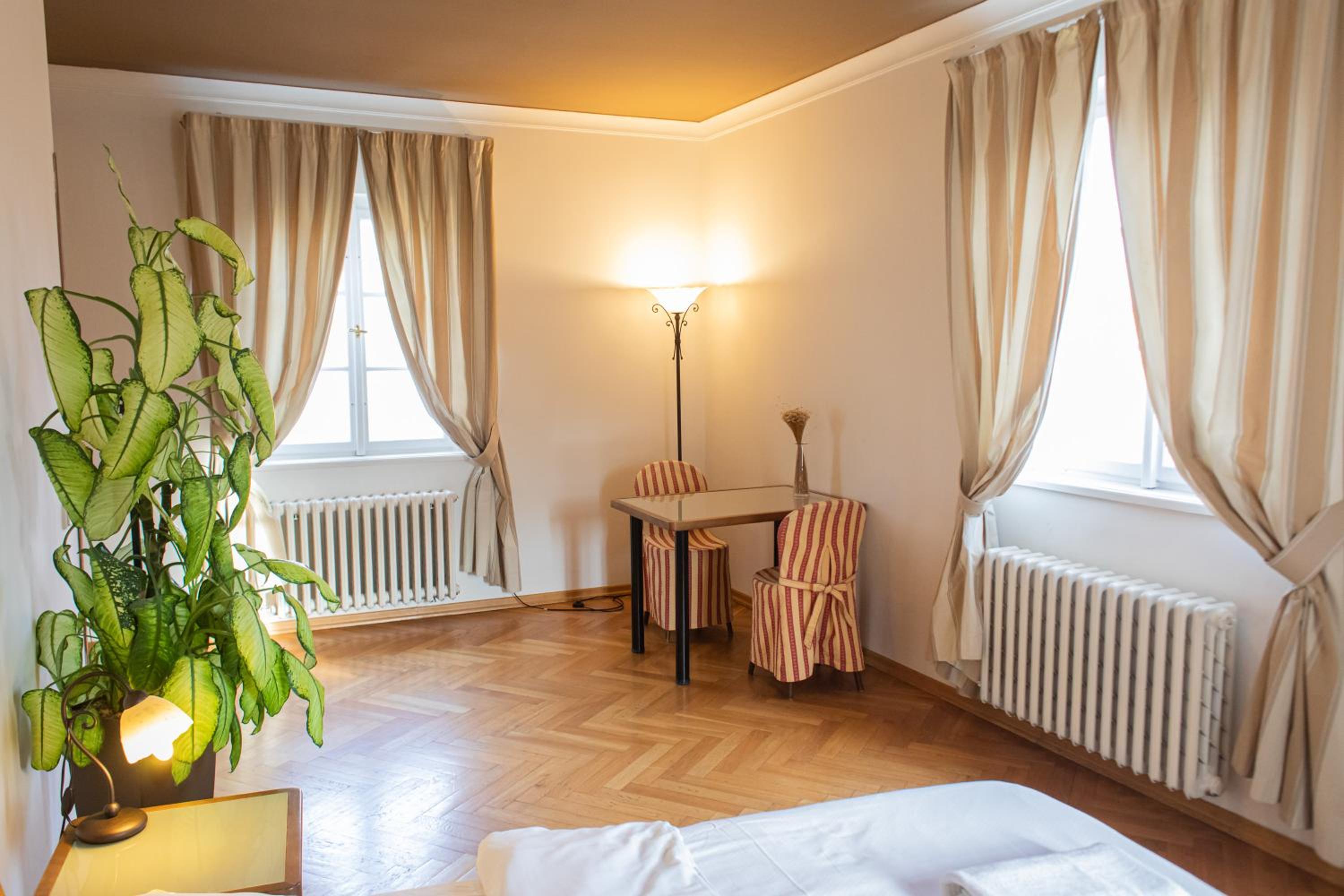 Residence Thunovska