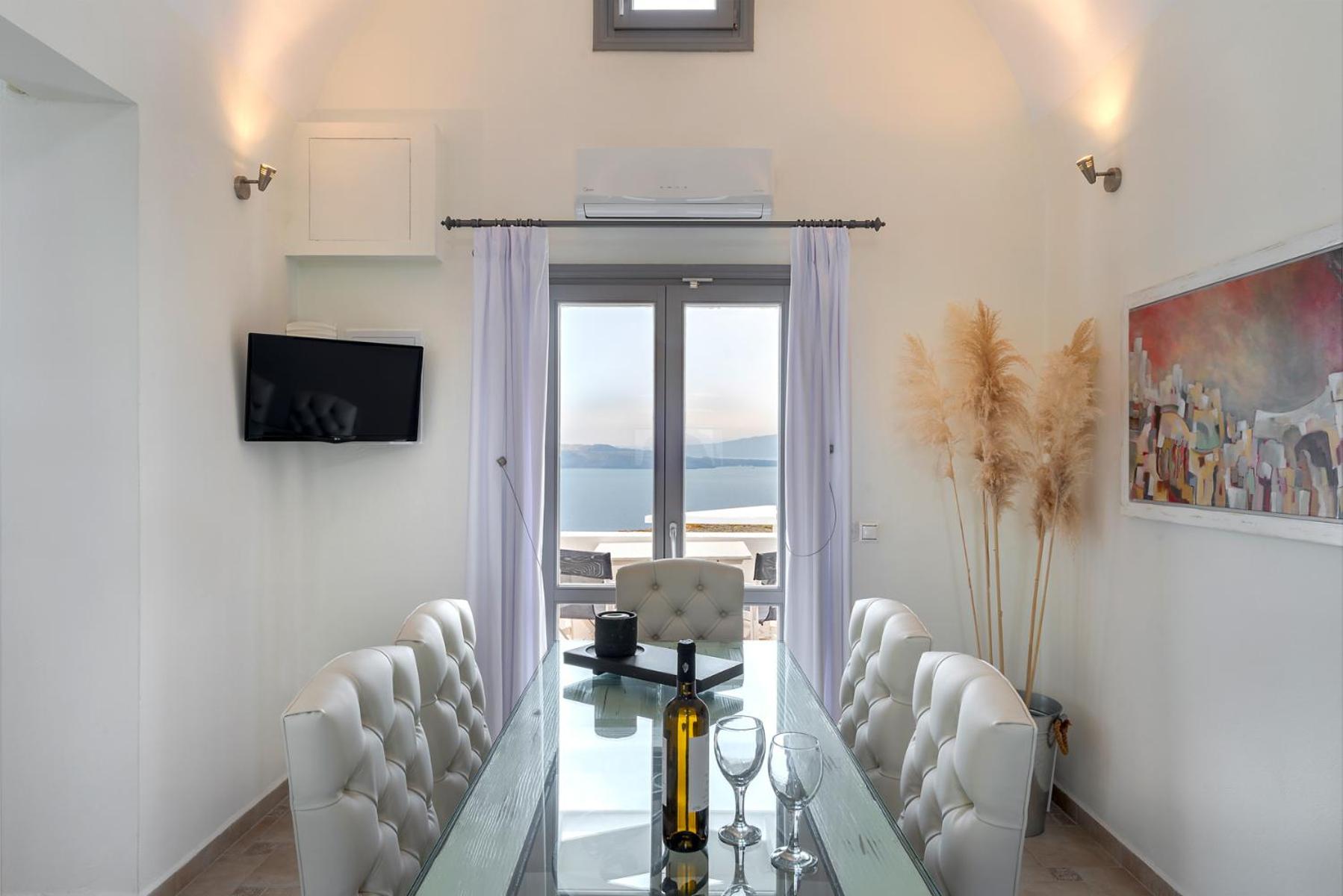 Hemera Holiday Home villa on Santorini
