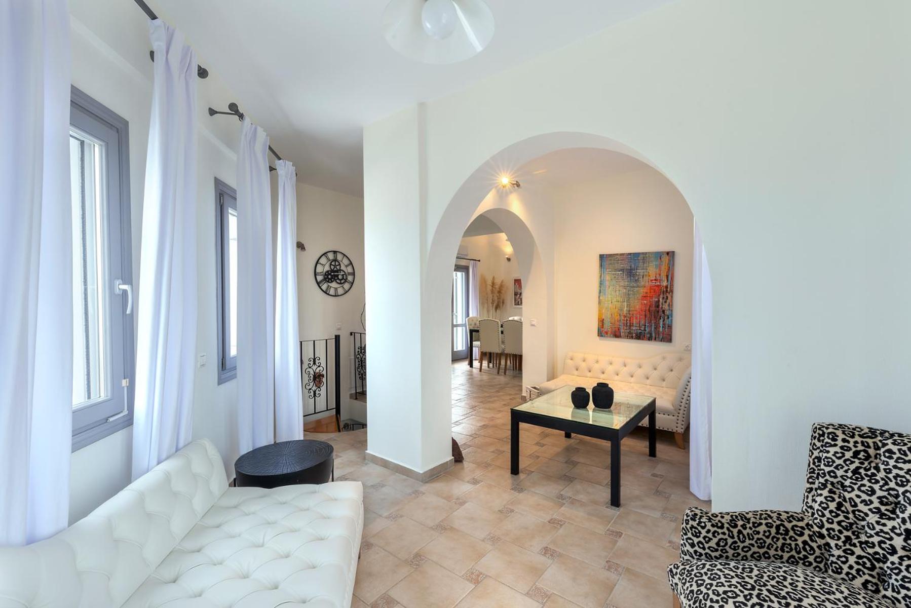 Hemera Holiday Home villa on Santorini