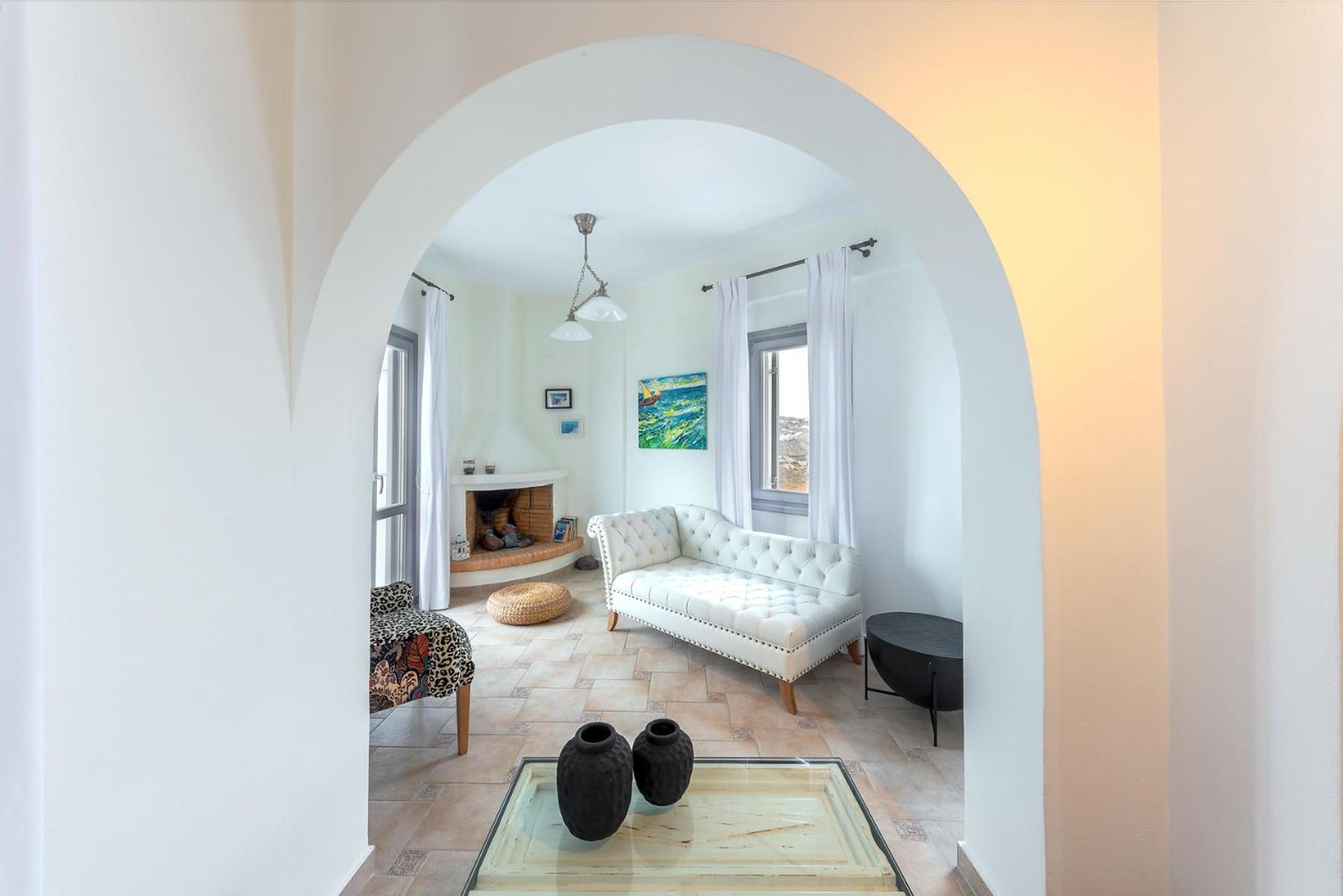 Hemera Holiday Home villa on Santorini