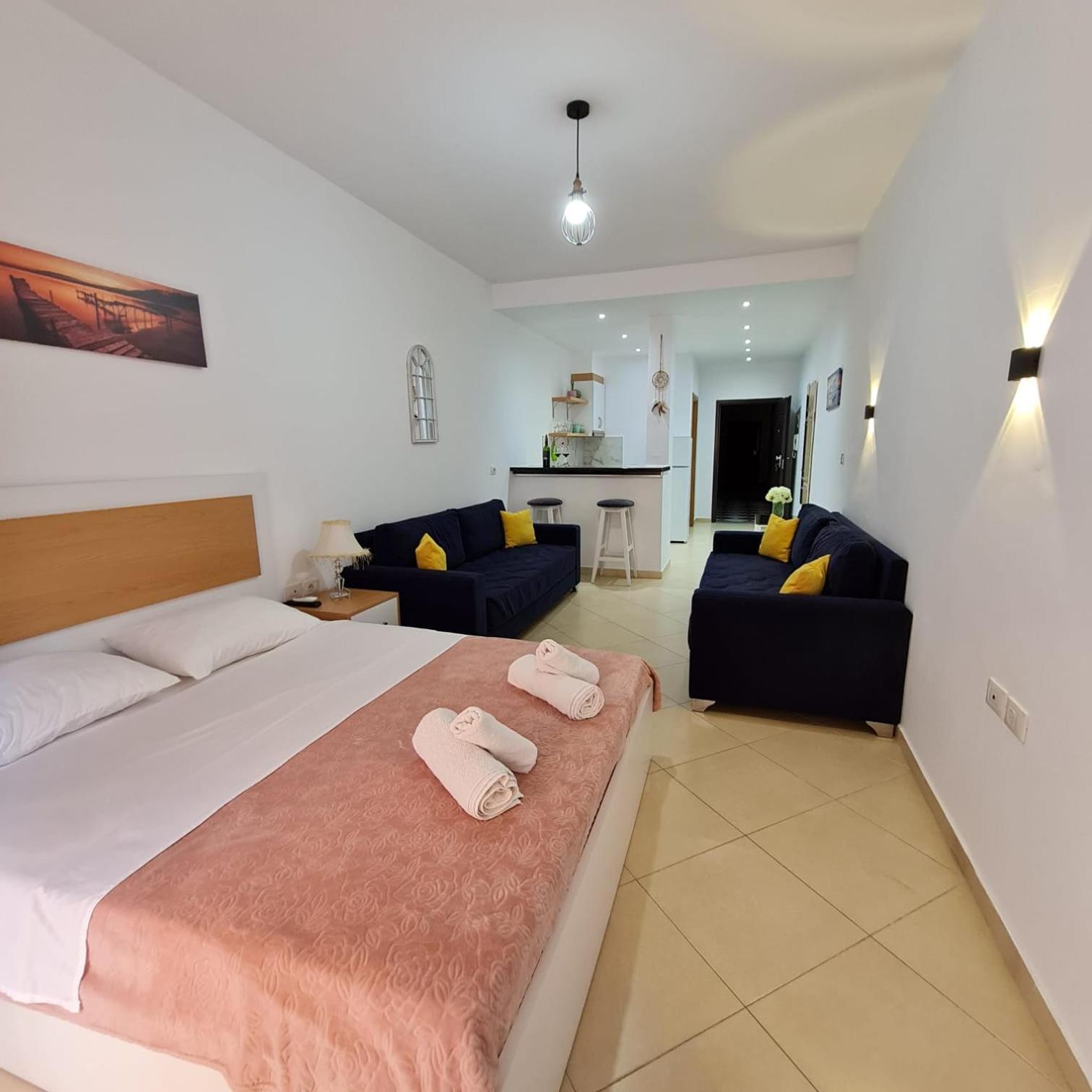 Studio by the beach - Vlore