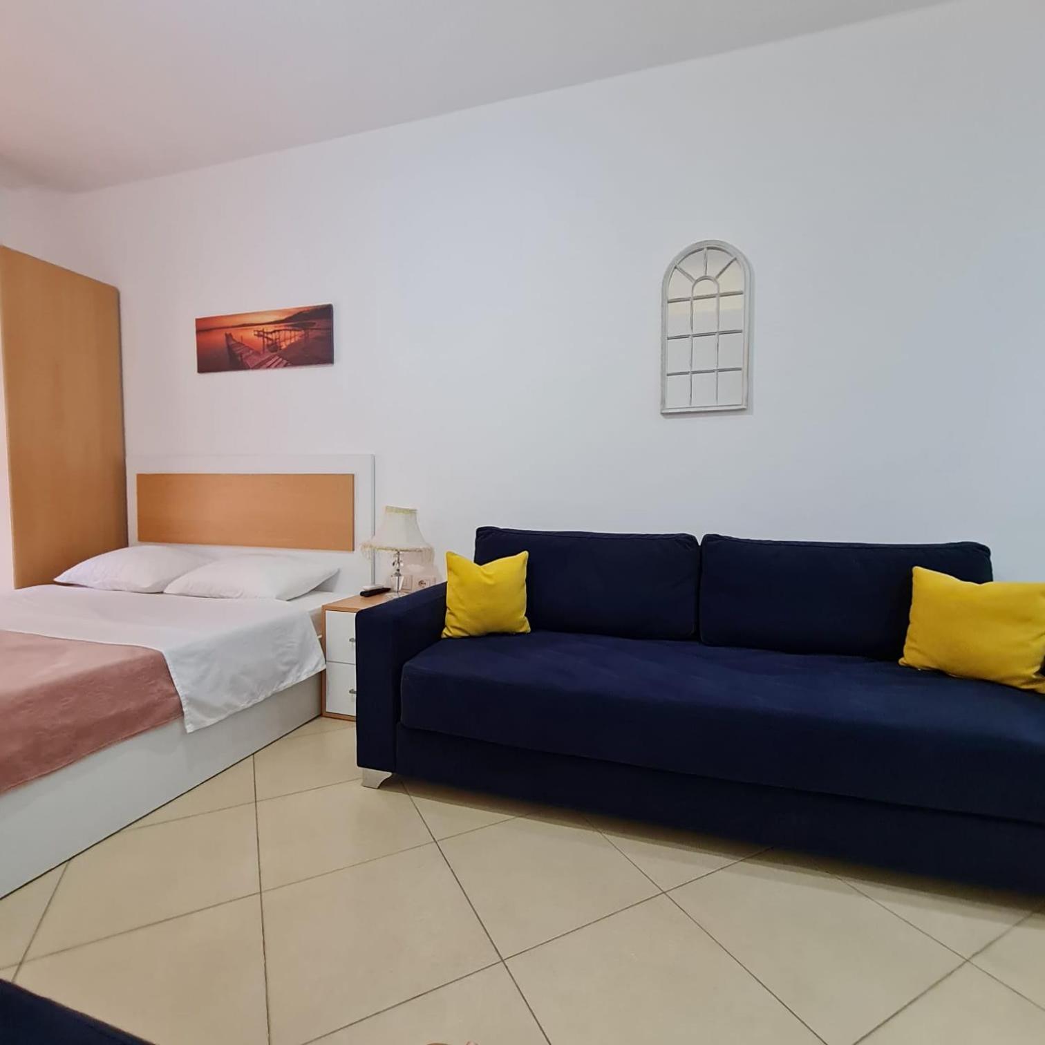 Studio by the beach - Vlore