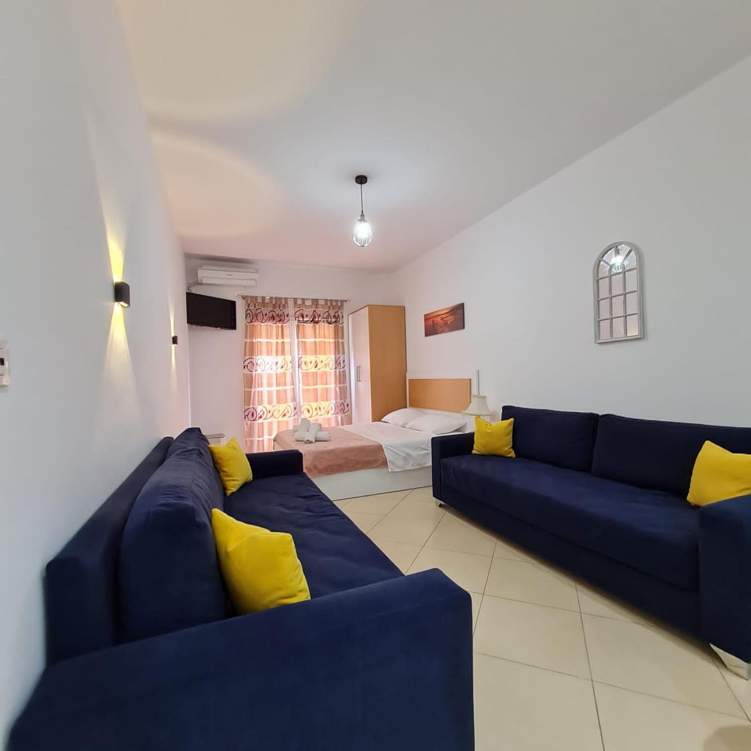 Studio by the beach - Vlore
