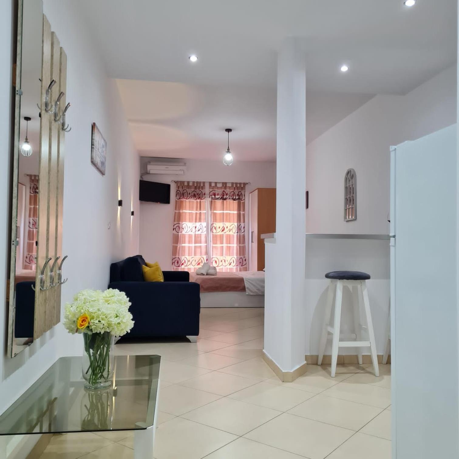 Studio by the beach - Vlore
