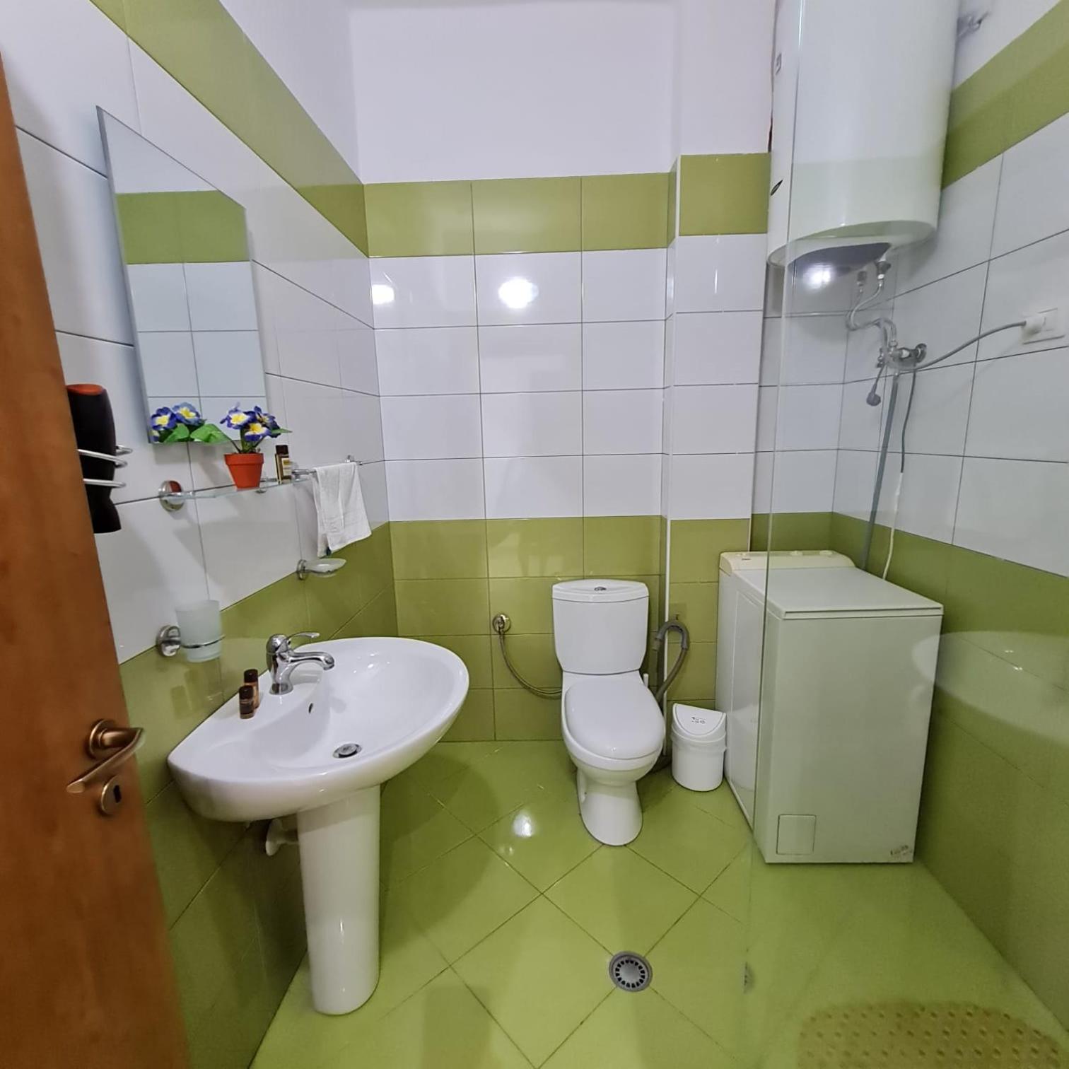 Studio by the beach - Vlore