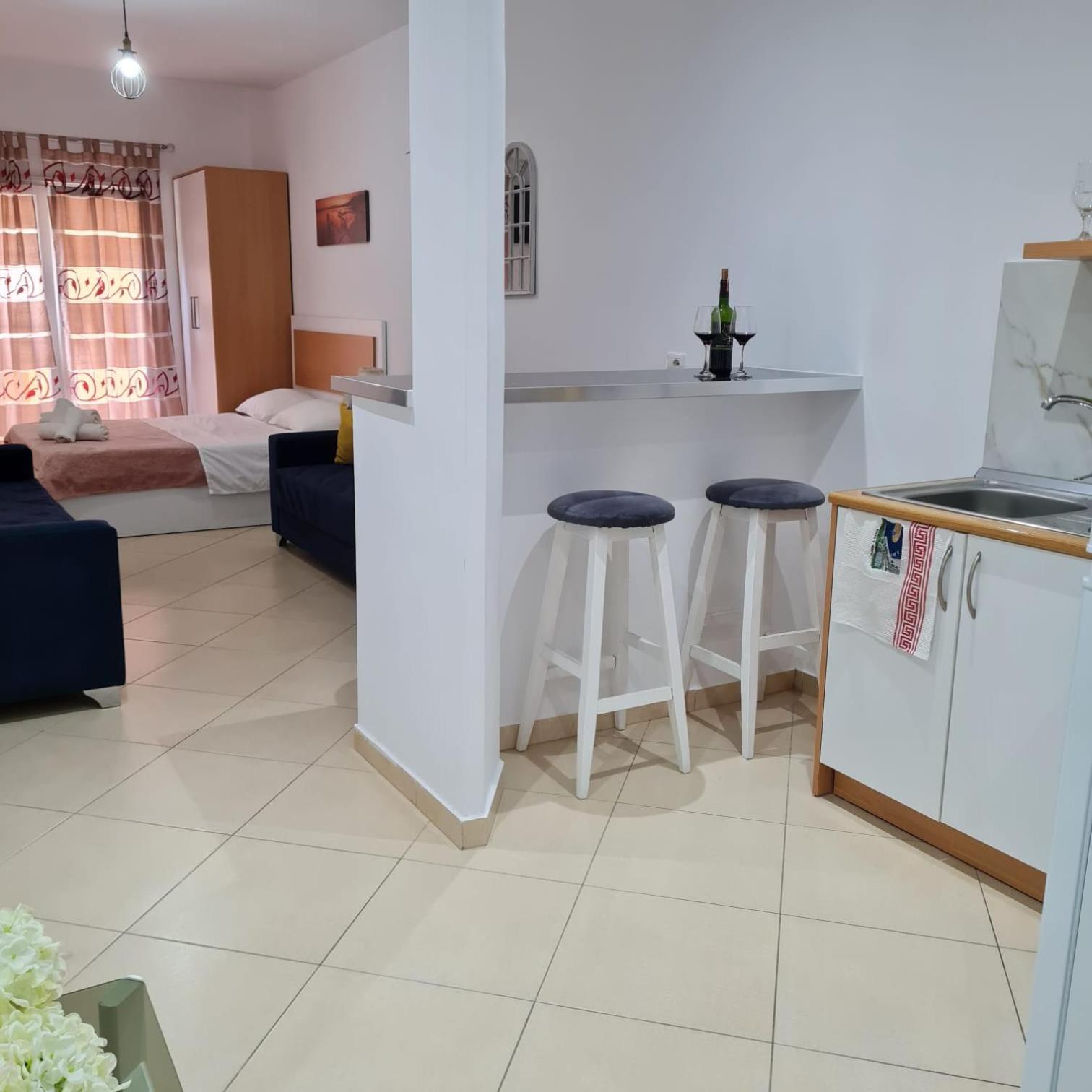 Studio by the beach - Vlore