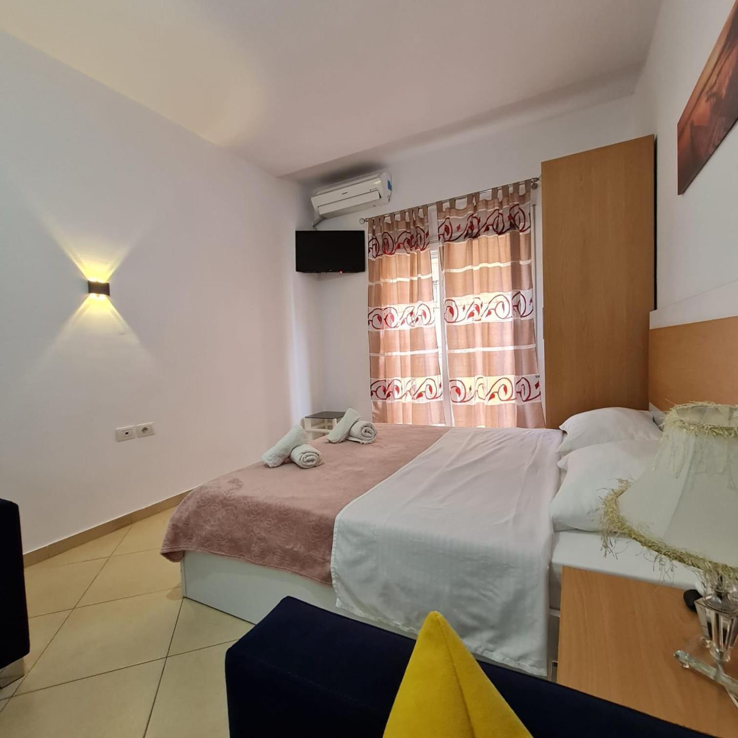 Studio by the beach - Vlore