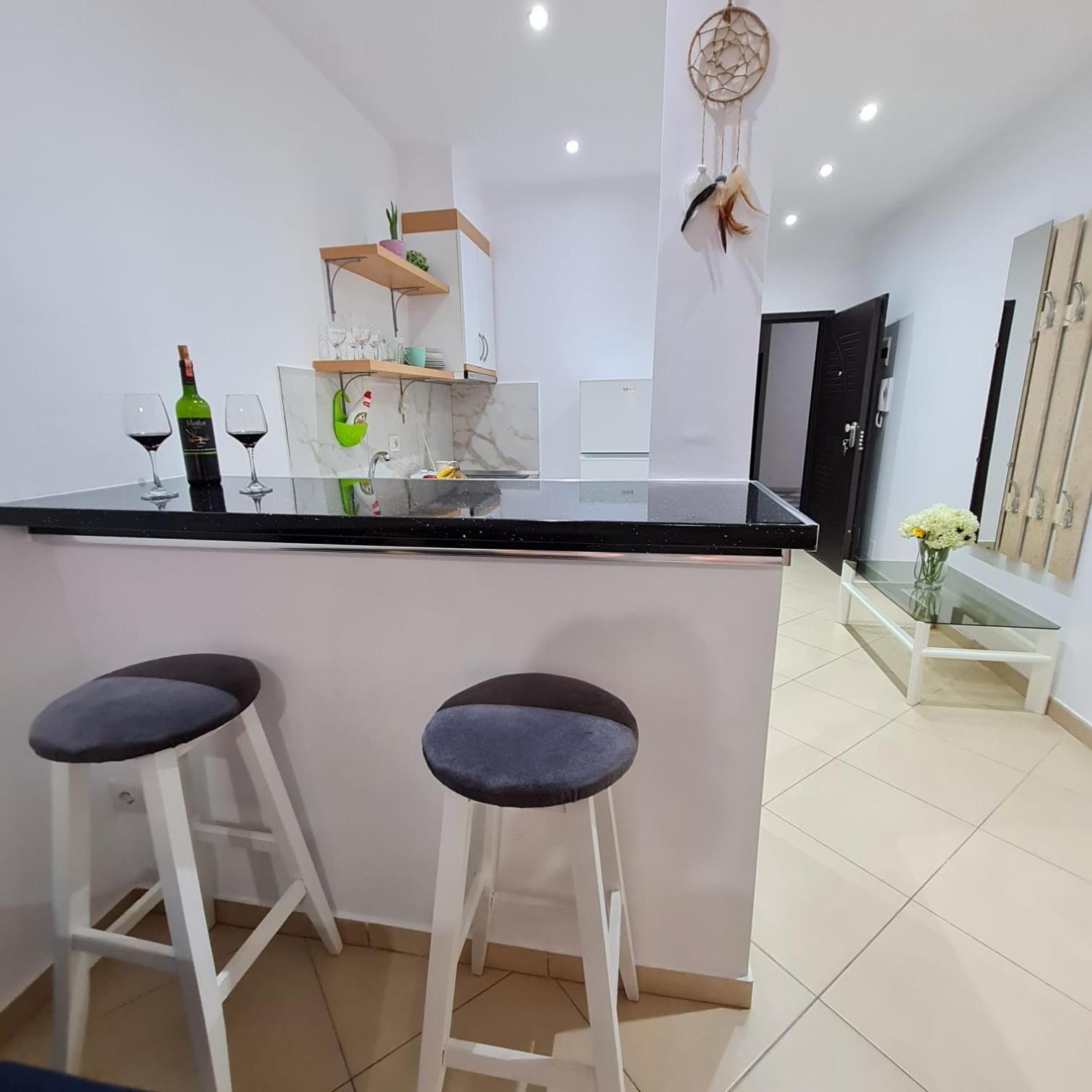 Studio by the beach - Vlore