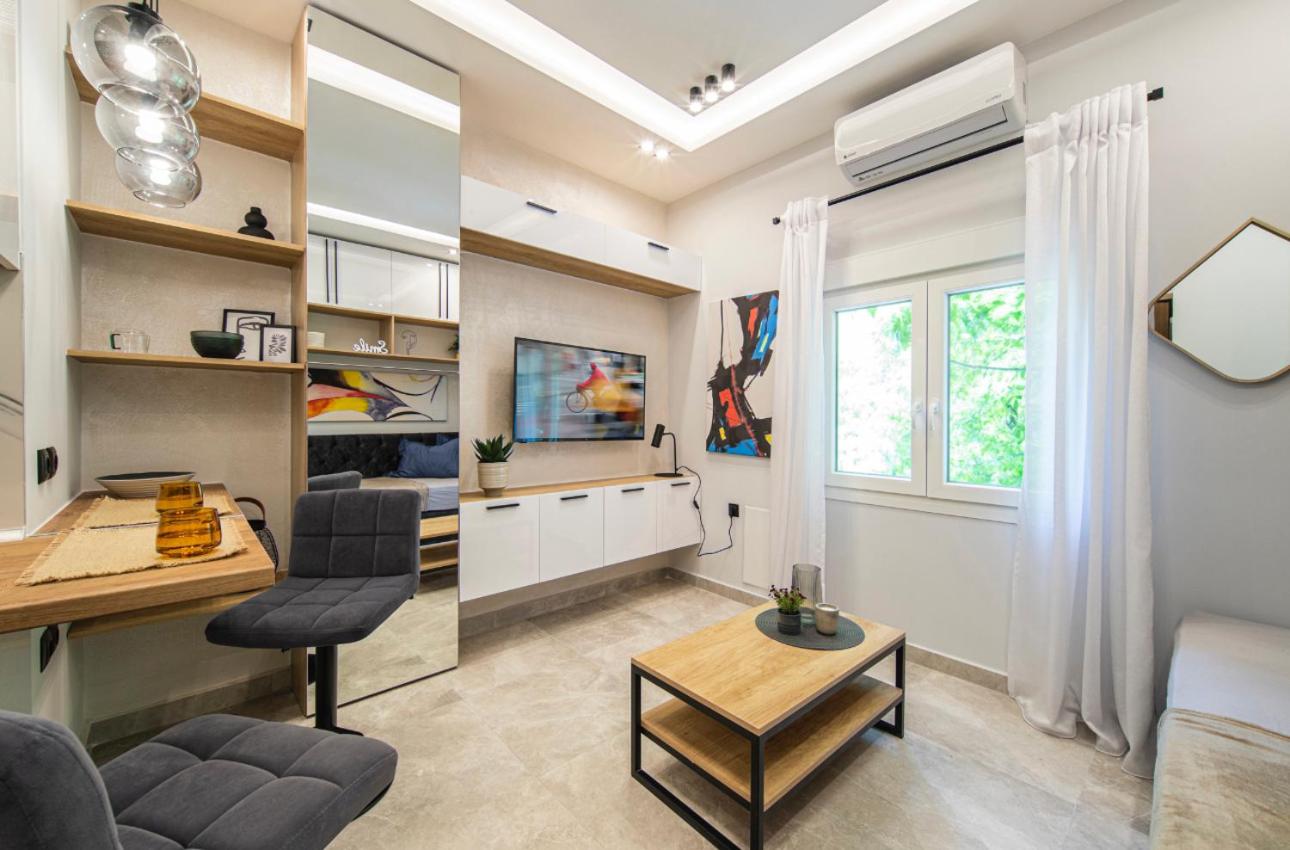 ARES SUITE photo 1