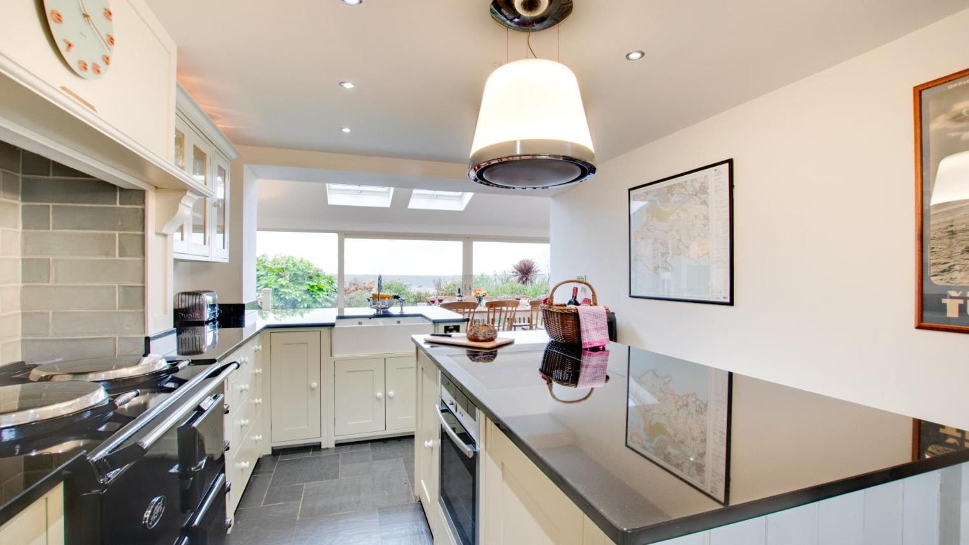 4 Bed in Gower oc-hh2112