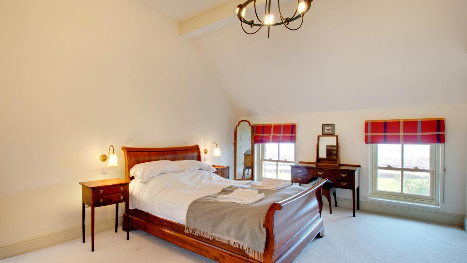 4 Bed in Gower oc-hh2112