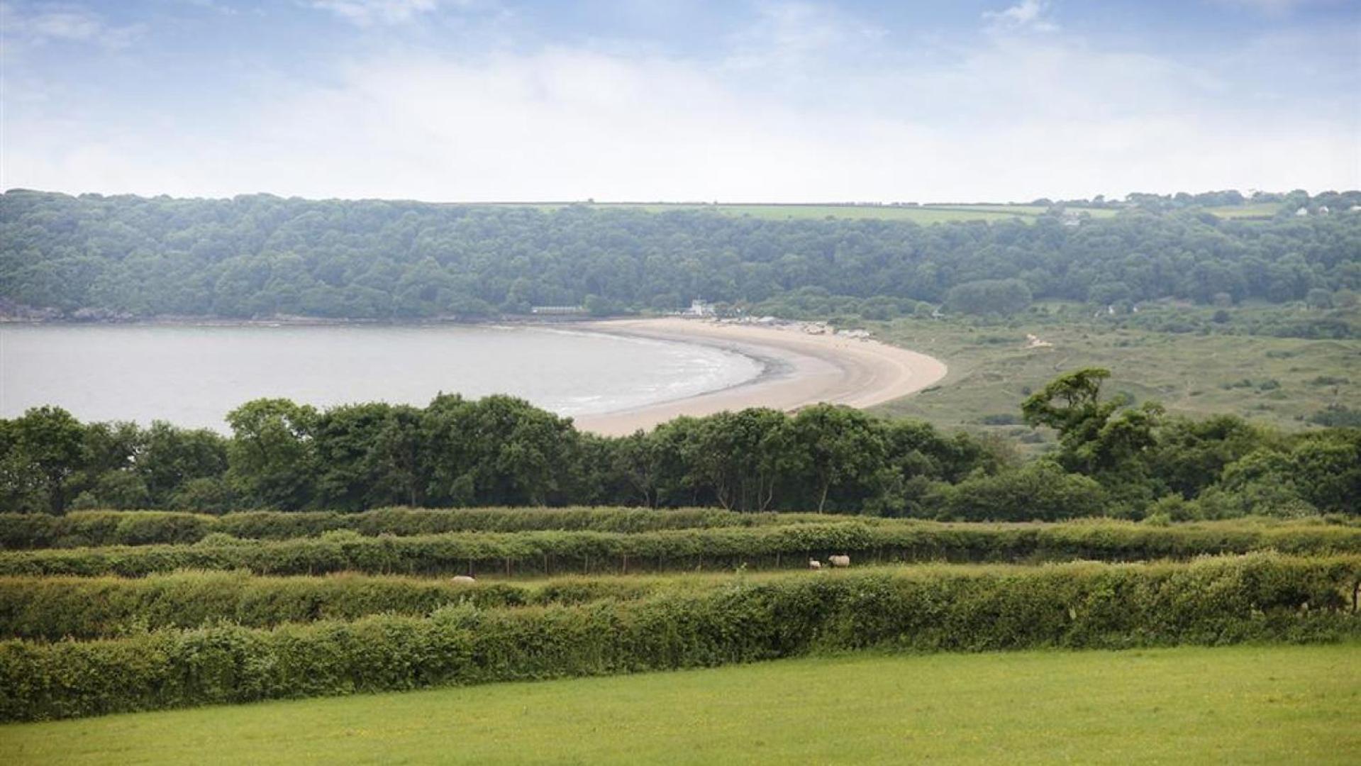 4 Bed in Gower oc-hh2112