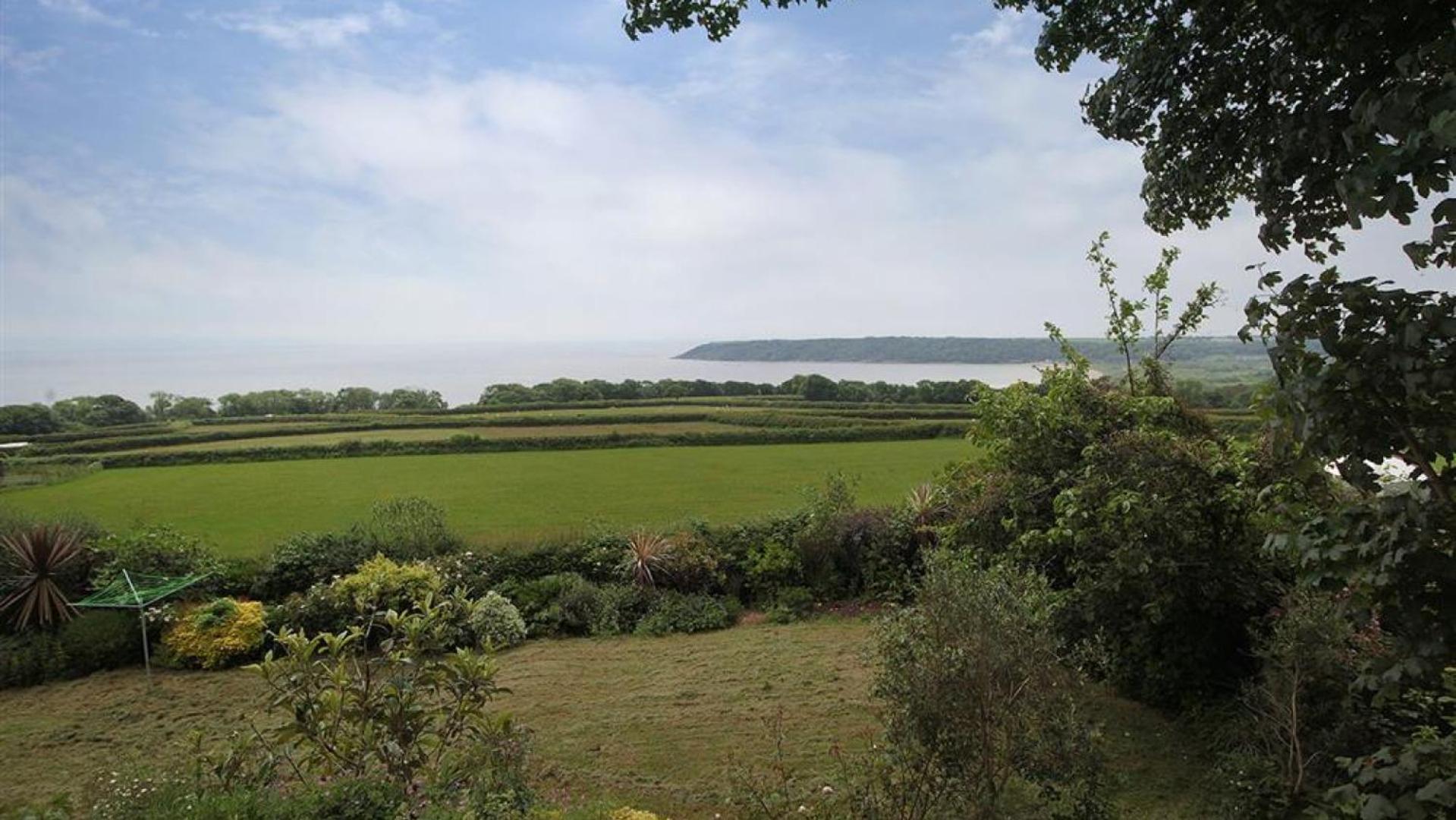 4 Bed in Gower oc-hh2112