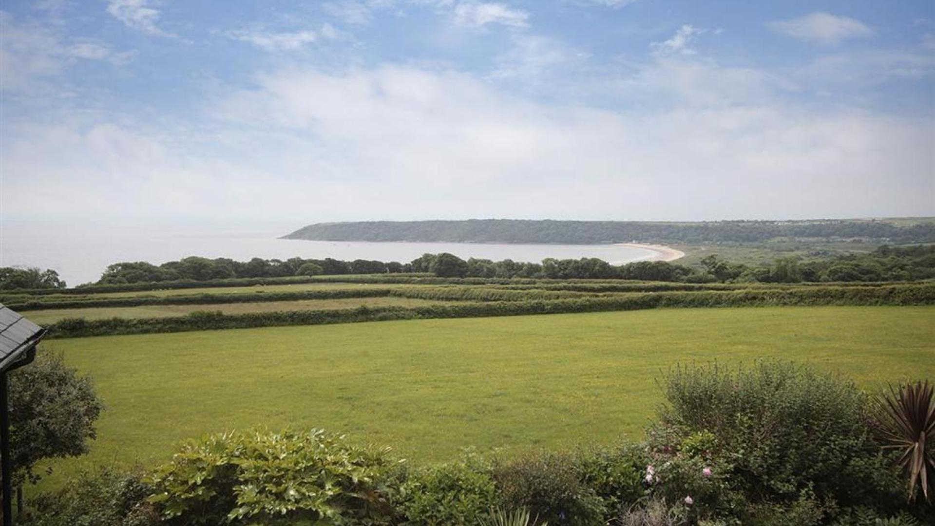 4 Bed in Gower oc-hh2112