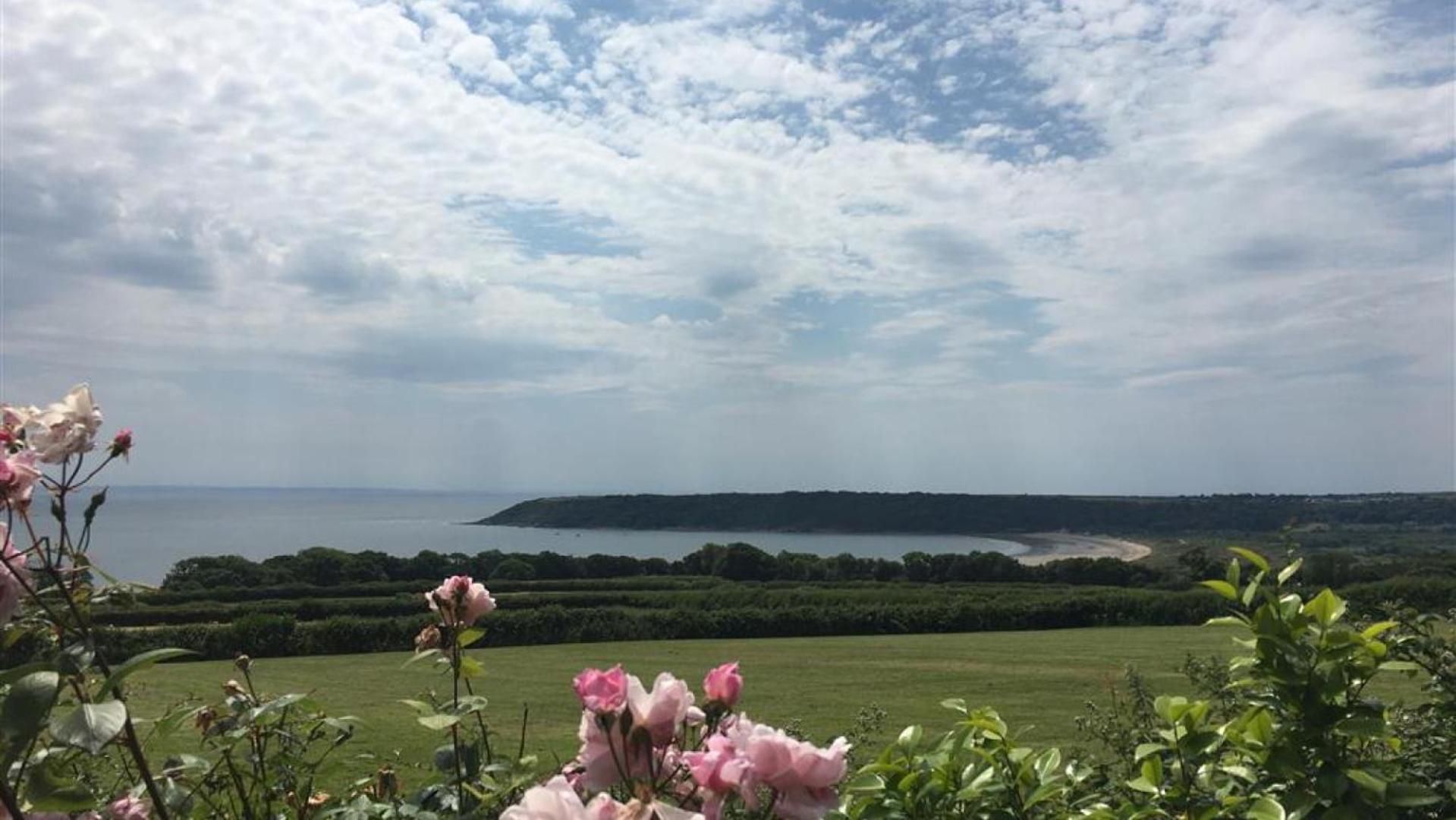 4 Bed in Gower oc-hh2112