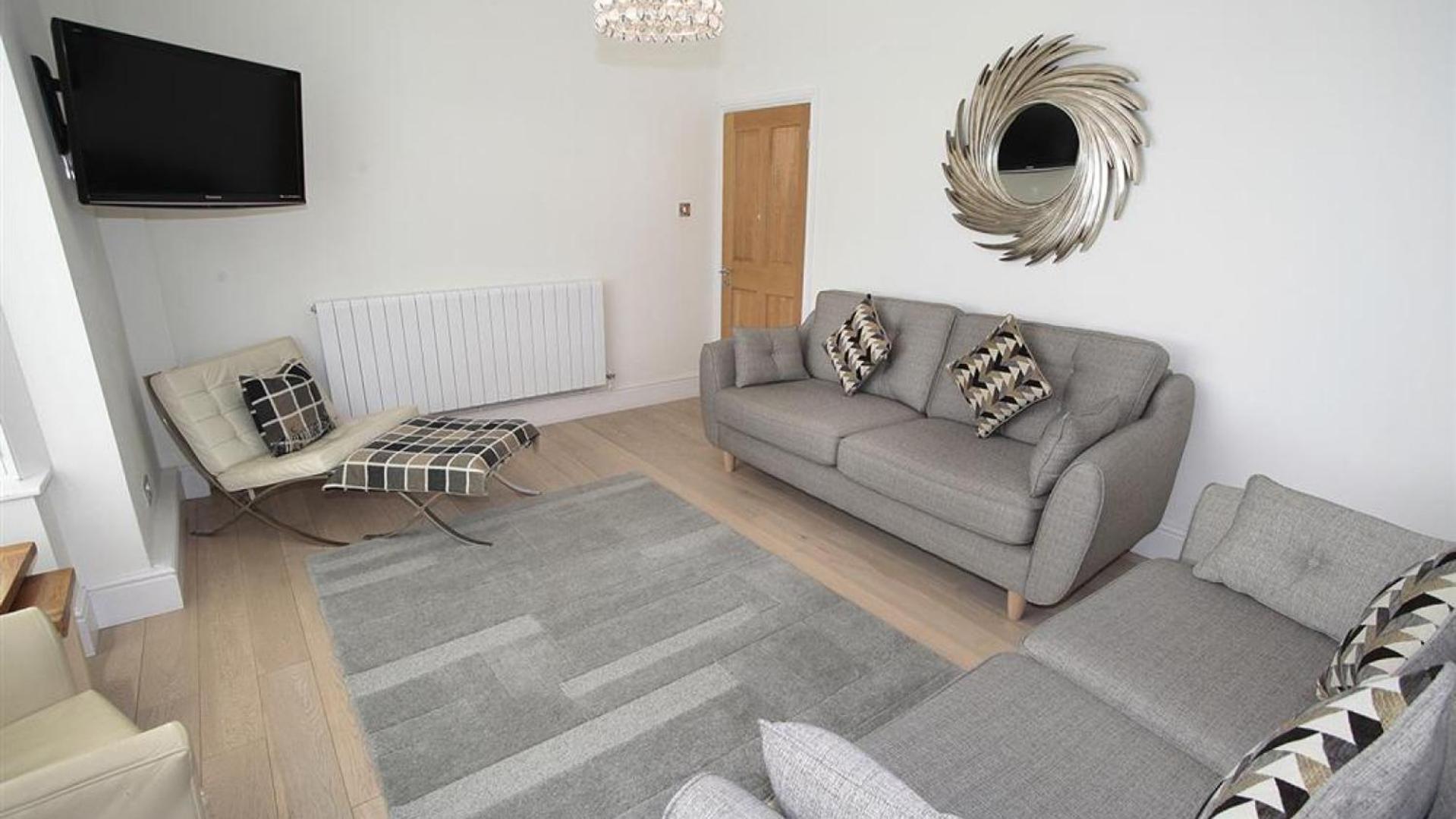 4 Bed in Mumbles oc-hh53