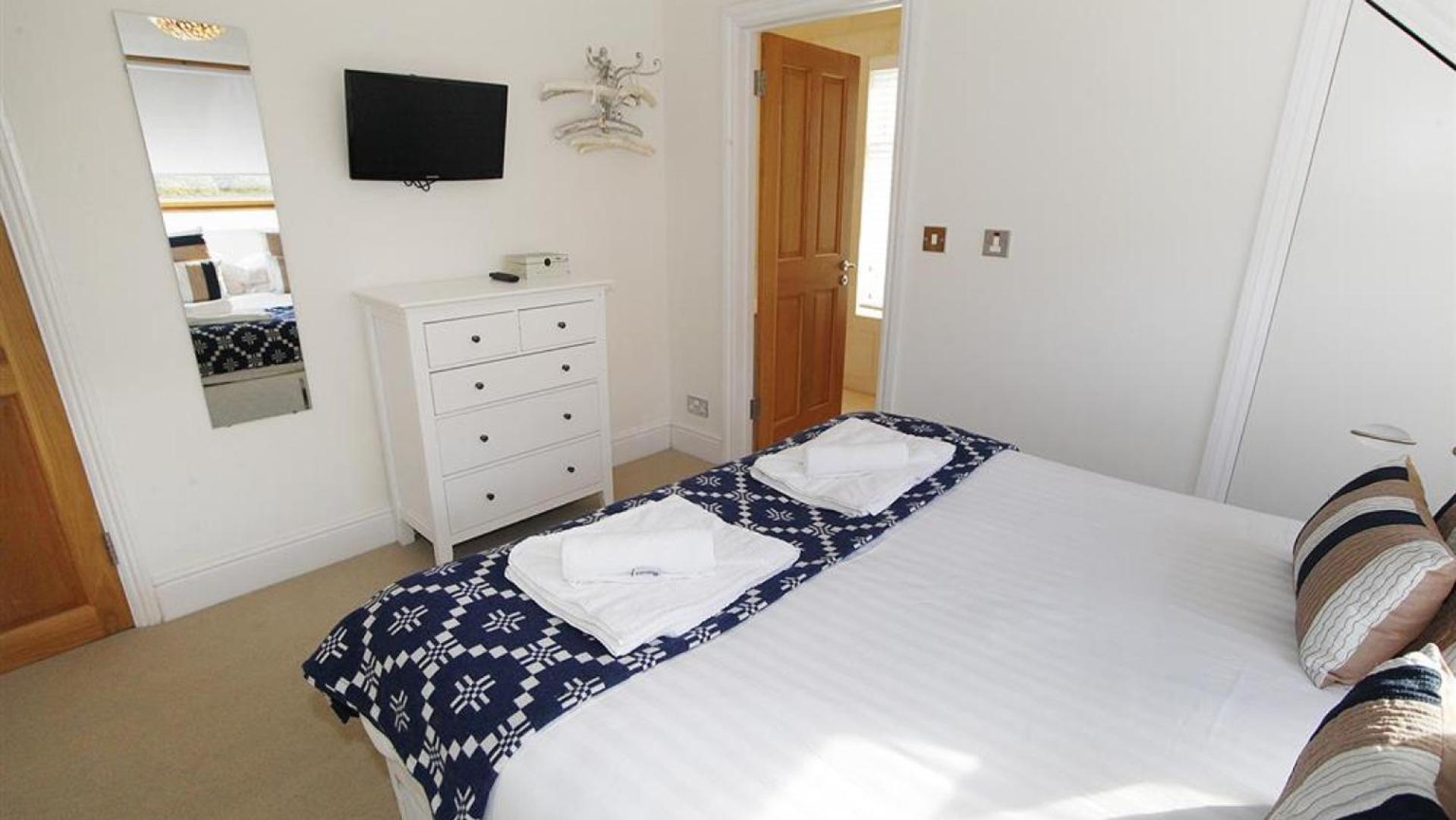 4 Bed in Mumbles oc-hh53