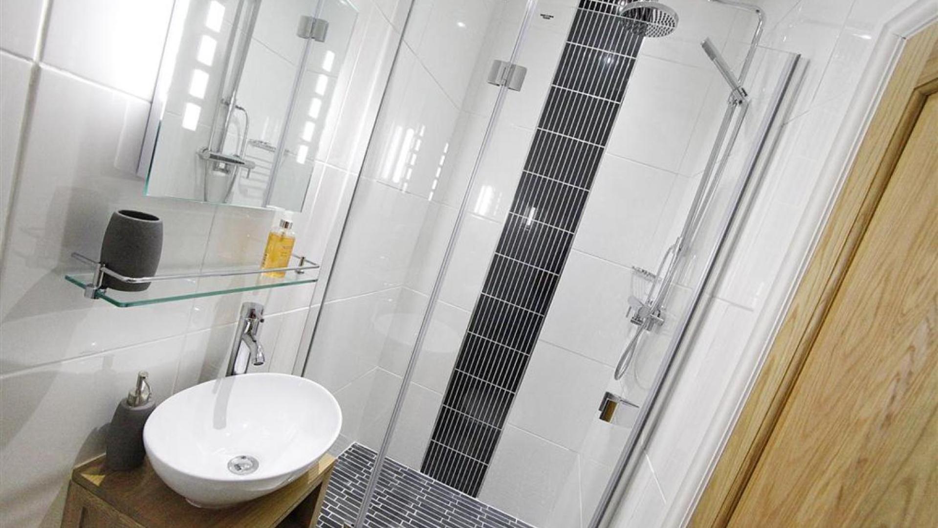 4 Bed in Mumbles oc-hh53