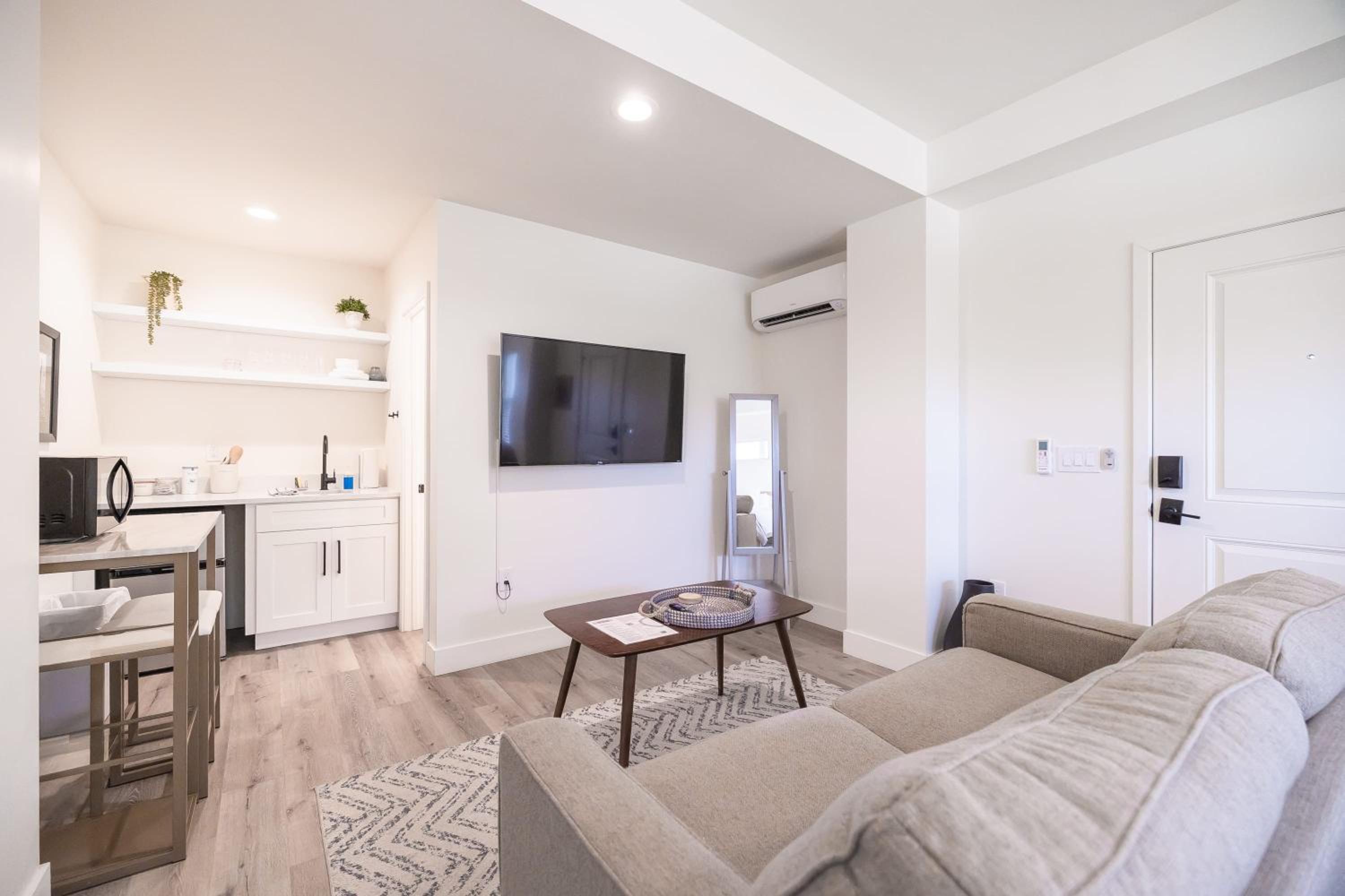 Bright New Beach House with In- Law Suite -- 2 blocks to beach! view 4