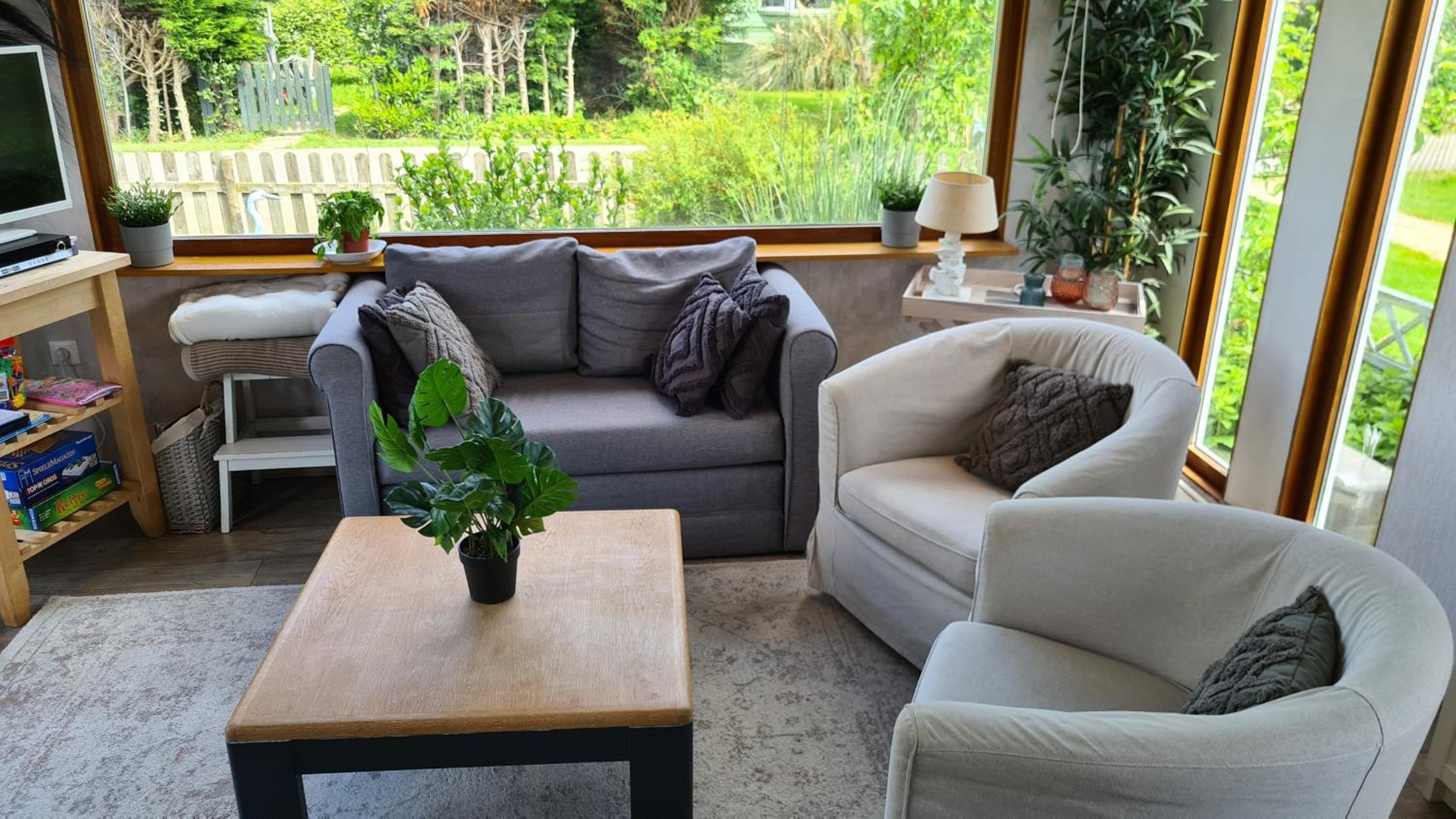 Chalet 553 op Recreatiepark De Wielen view 2