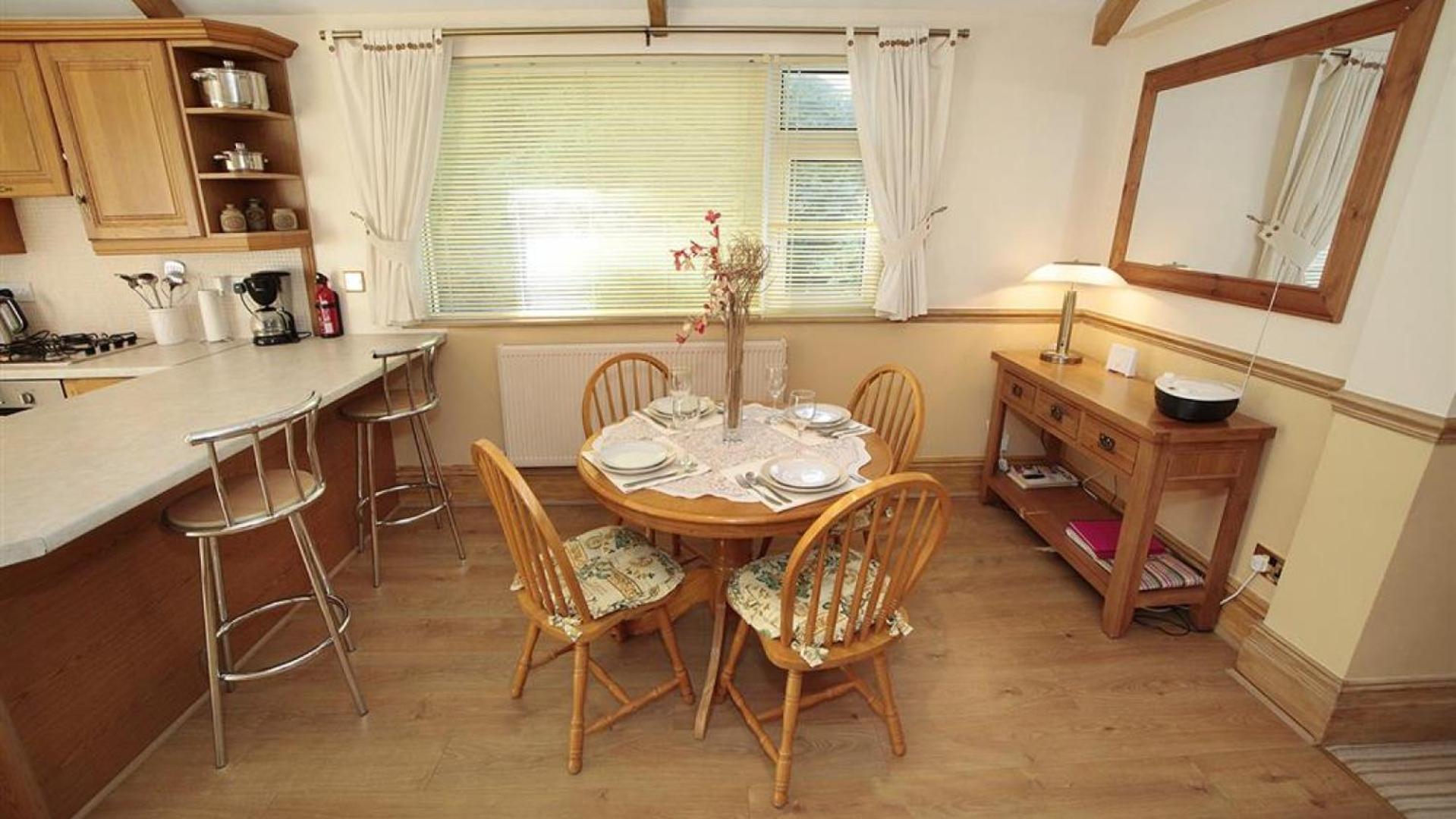 2 Bed in Mumbles oc-hh71 view 5