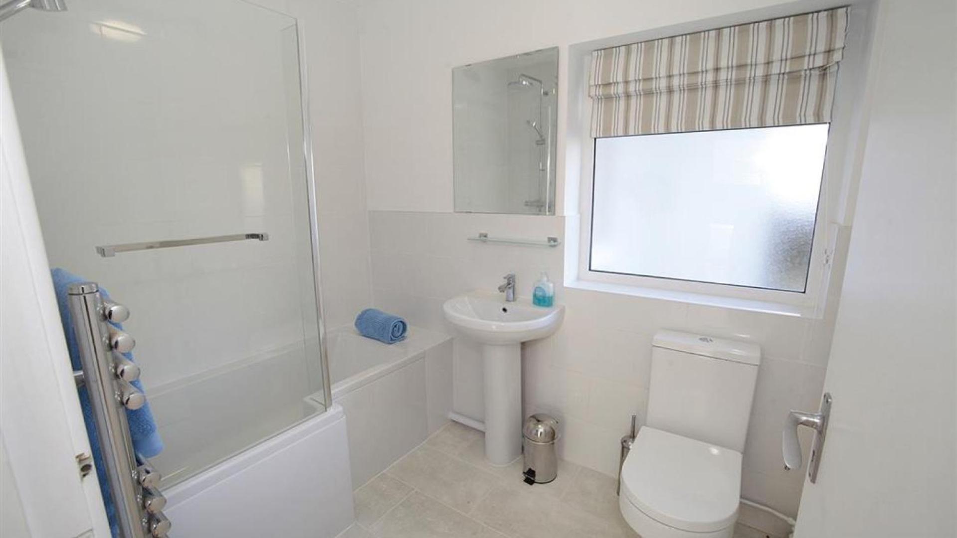3 Bed in Gower oc-hh2105