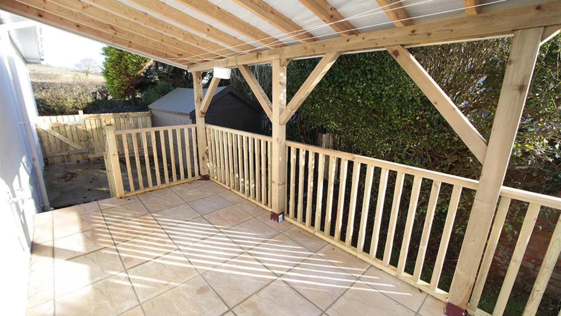 3 Bed in Gower oc-hh2105