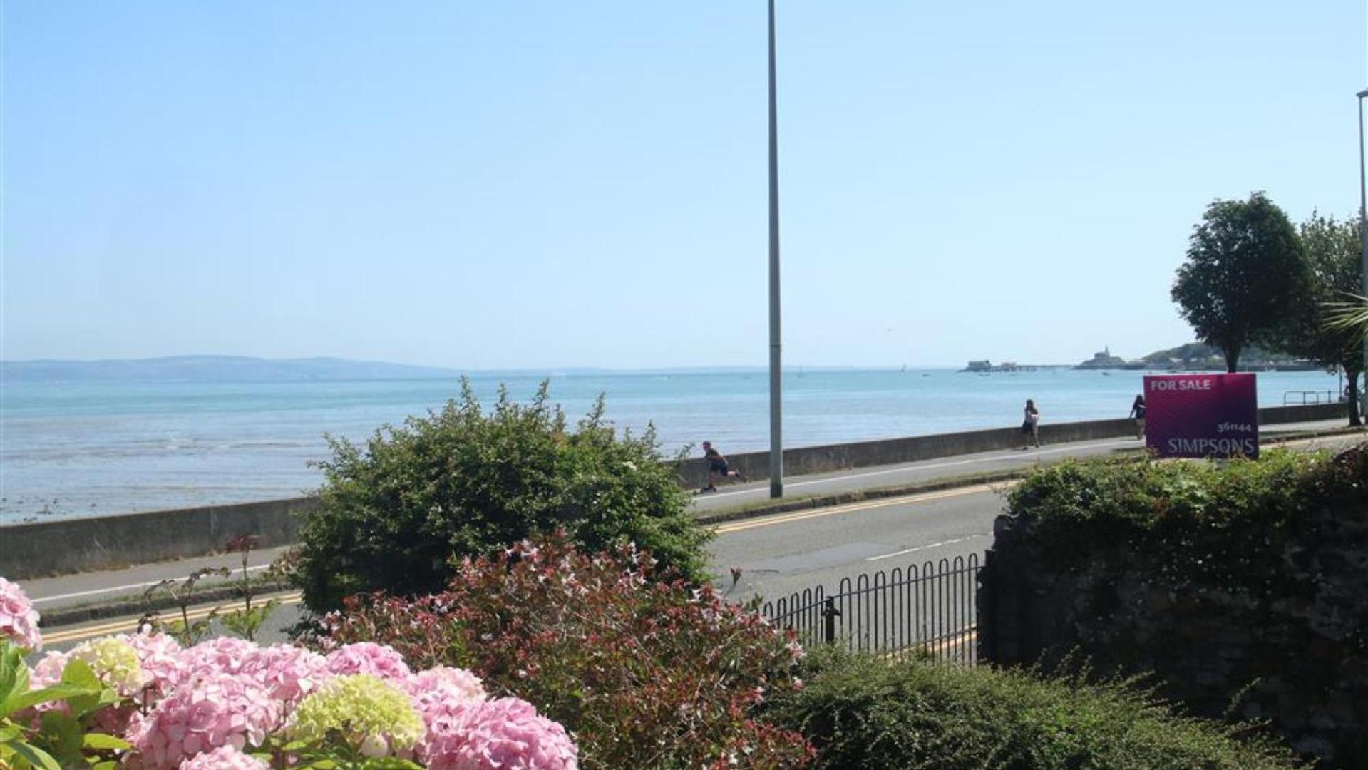 2 Bed in Mumbles oc-hh1203