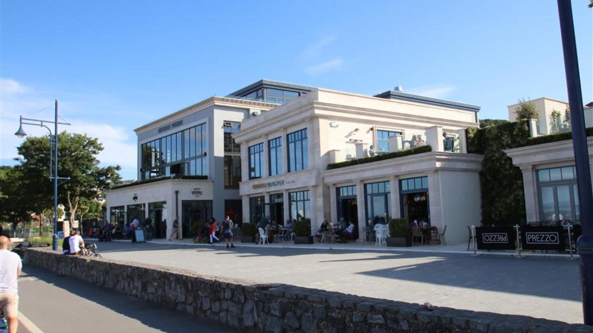 2 Bed in Mumbles oc-hh1203