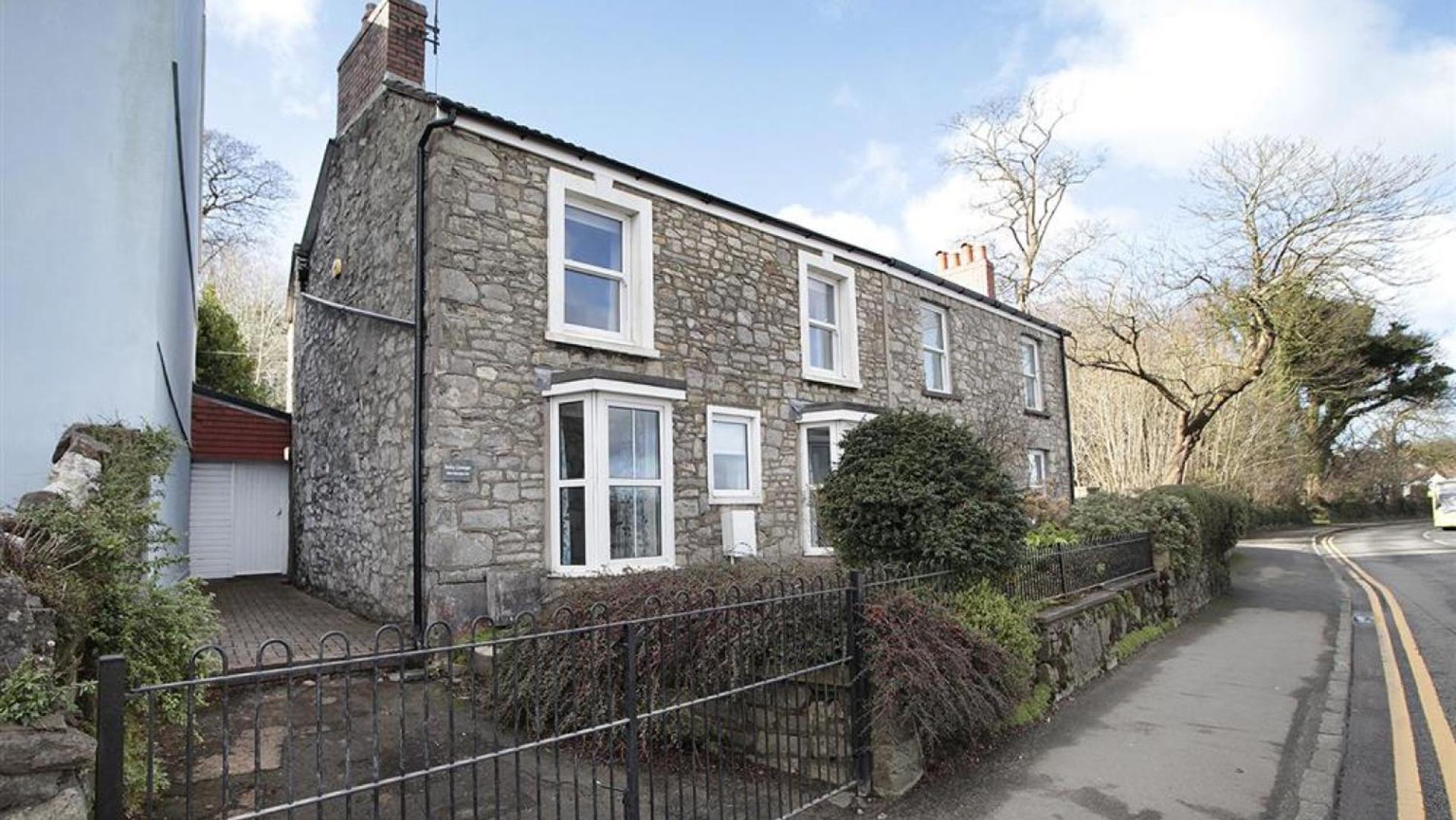 2 Bed in Mumbles oc-hh1203