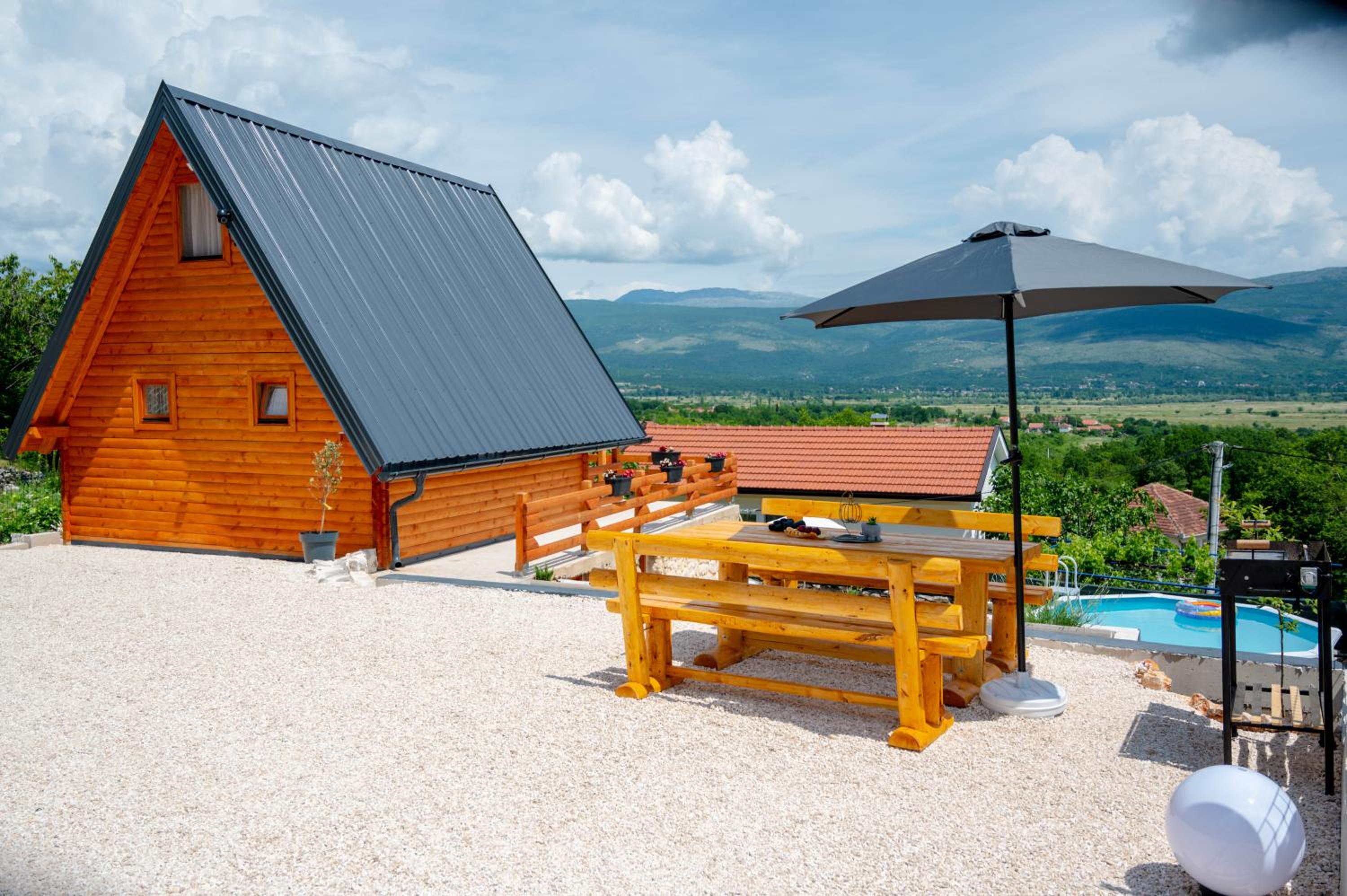 Sweet Cottage