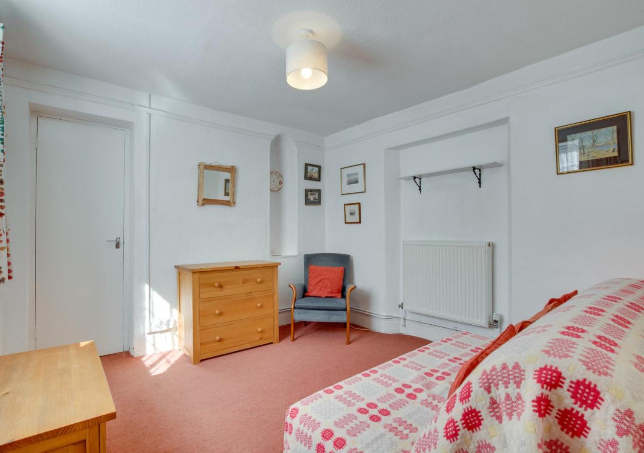 2 Bed in Colyton oc-mbmlt view 5