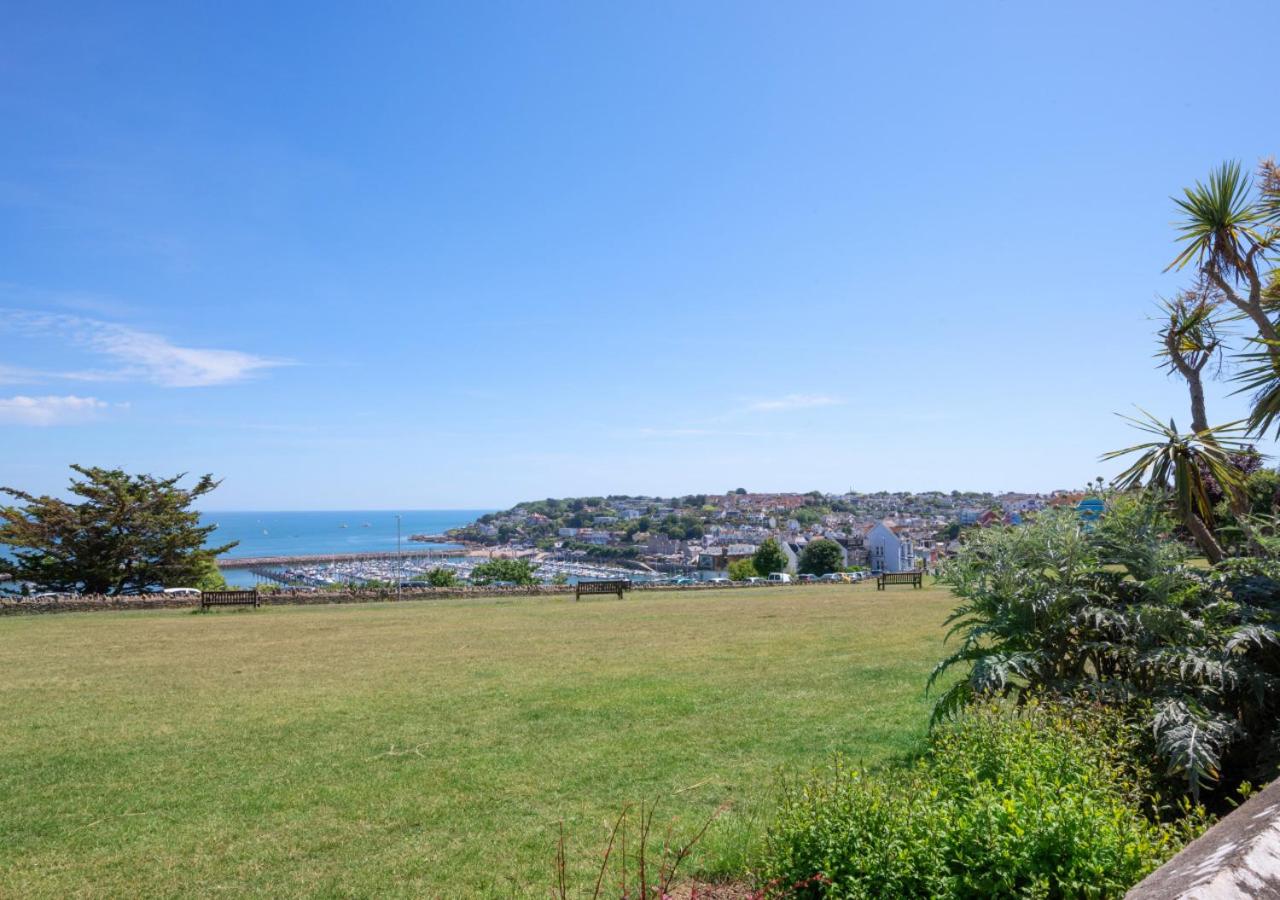 3 Bed in Brixham oc-sdbell