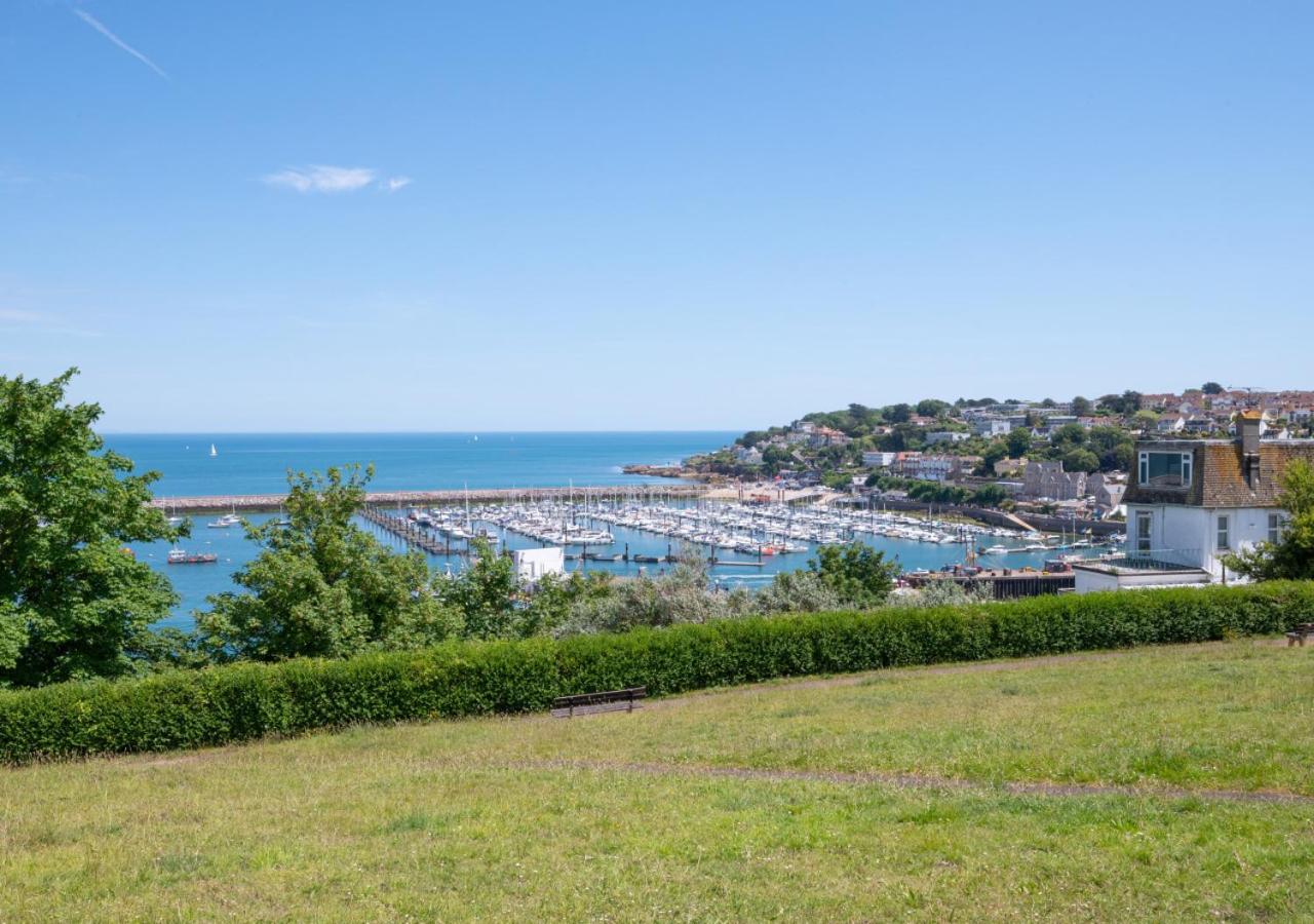 3 Bed in Brixham oc-sdbell
