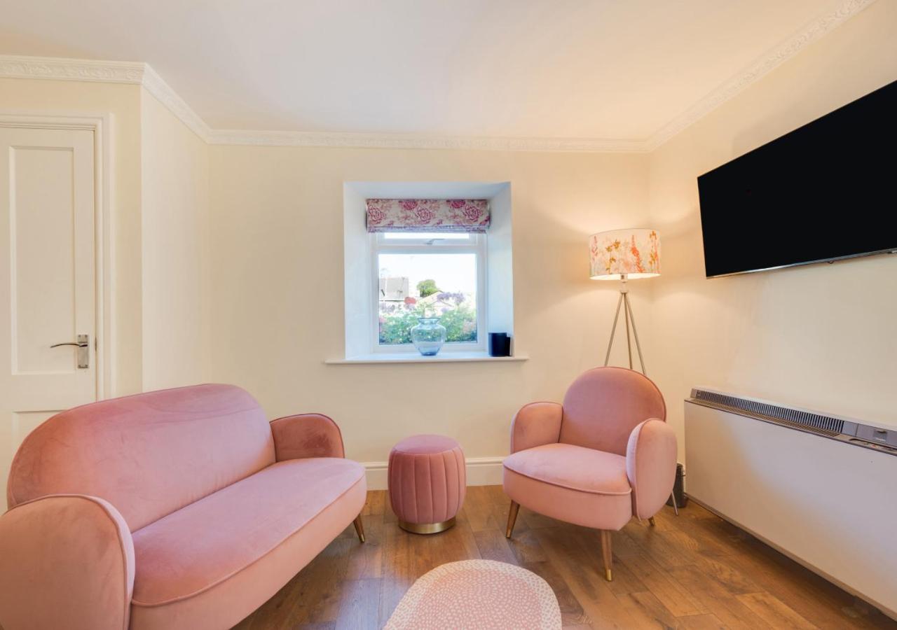 2 Bed in Torquay oc-sdmarg view 4