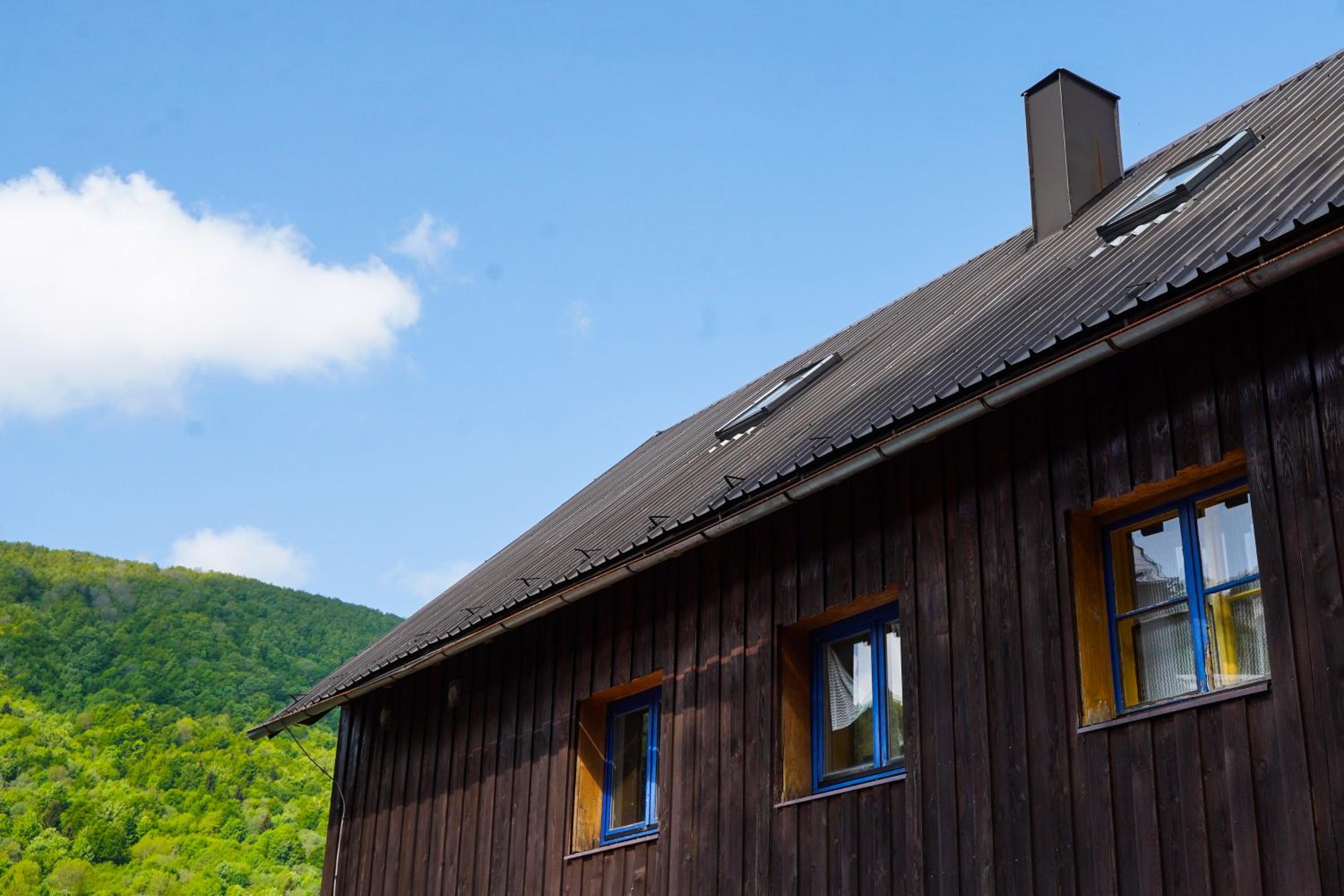 Planinarski dom ''Bijele stijene'' Mountain lodge view 3