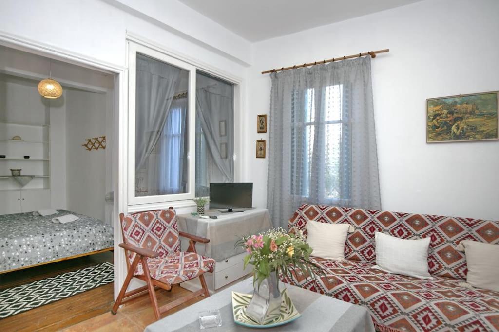 Nest Apartment at the port
