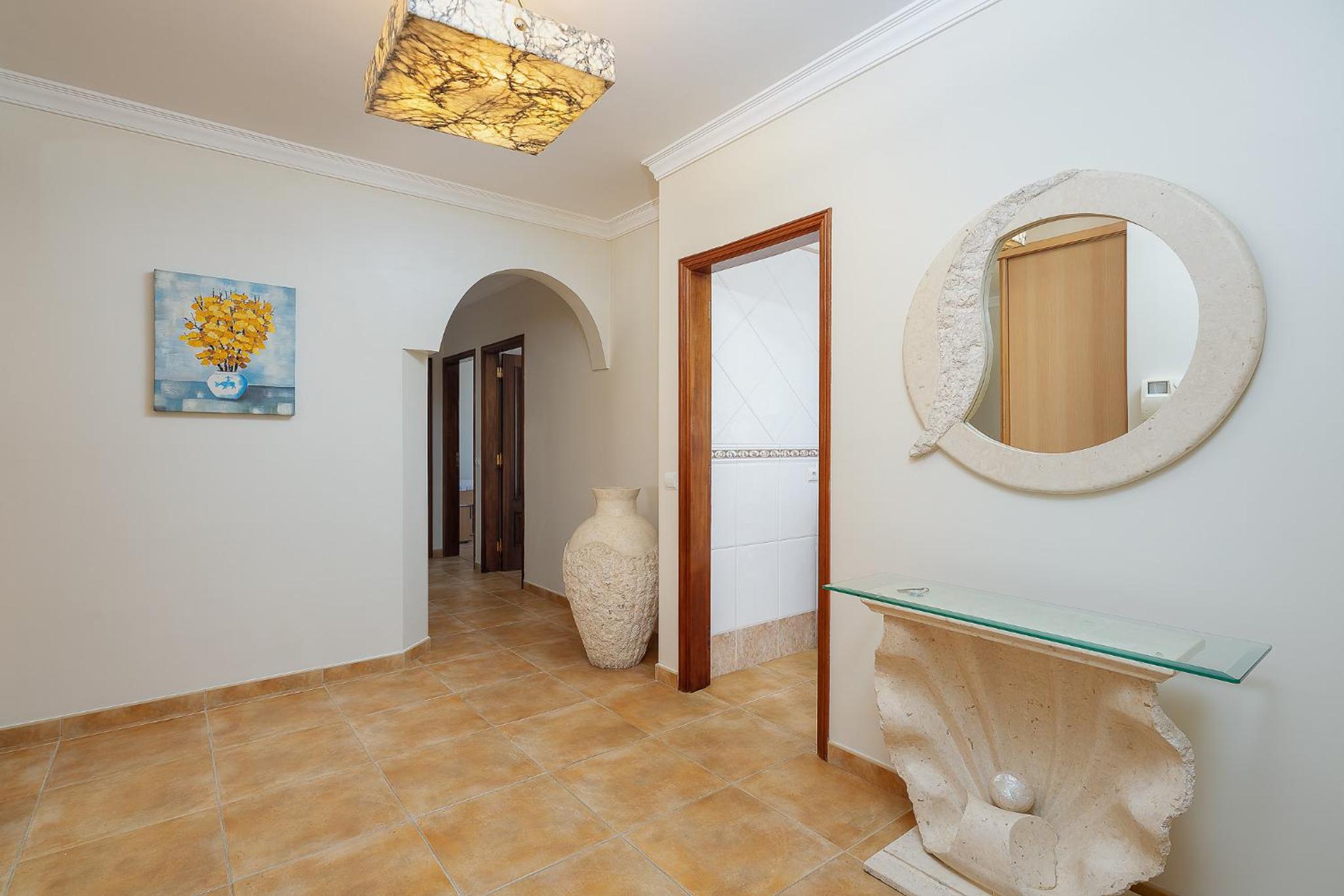 Comfy 4BDR Apartment in Portimão by LovelyStay view 2