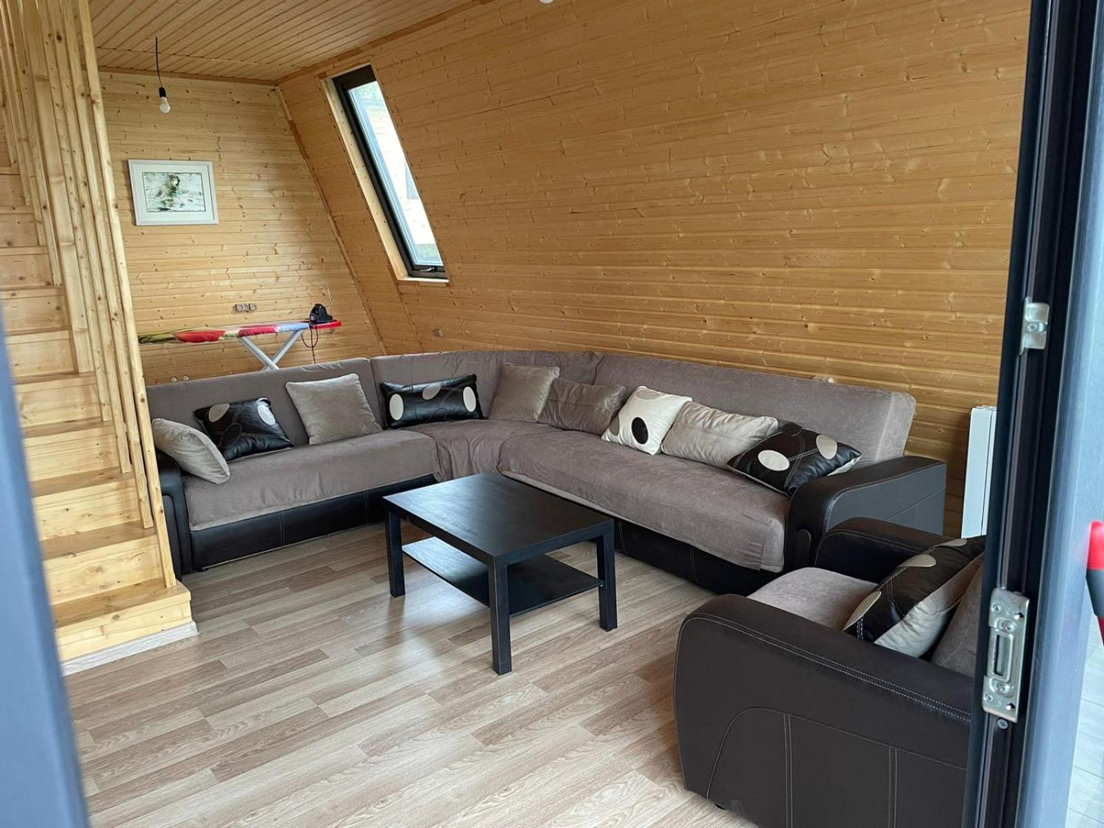 Gurgeniani Twin Cottages