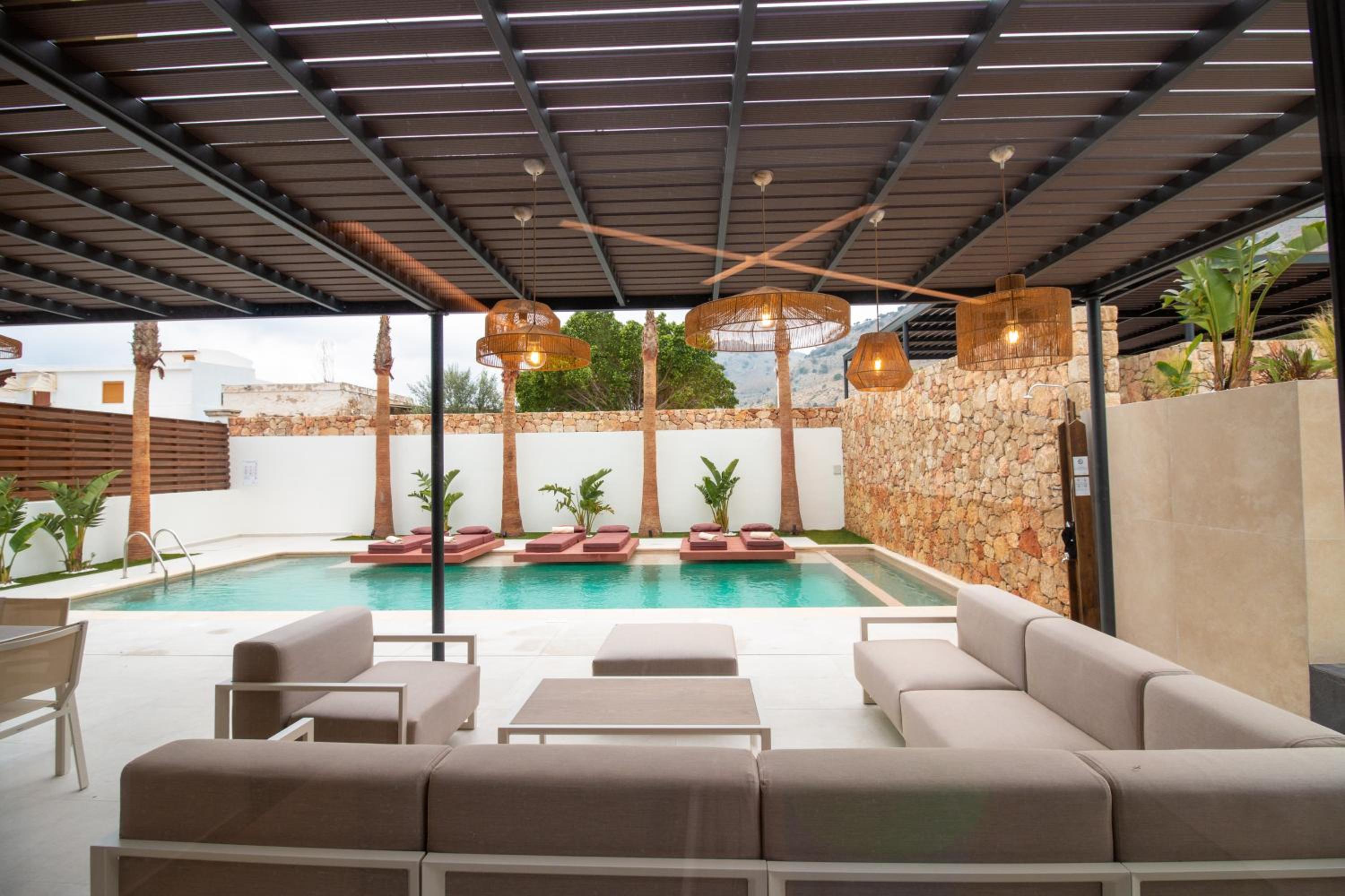 STALèA Luxury Villa